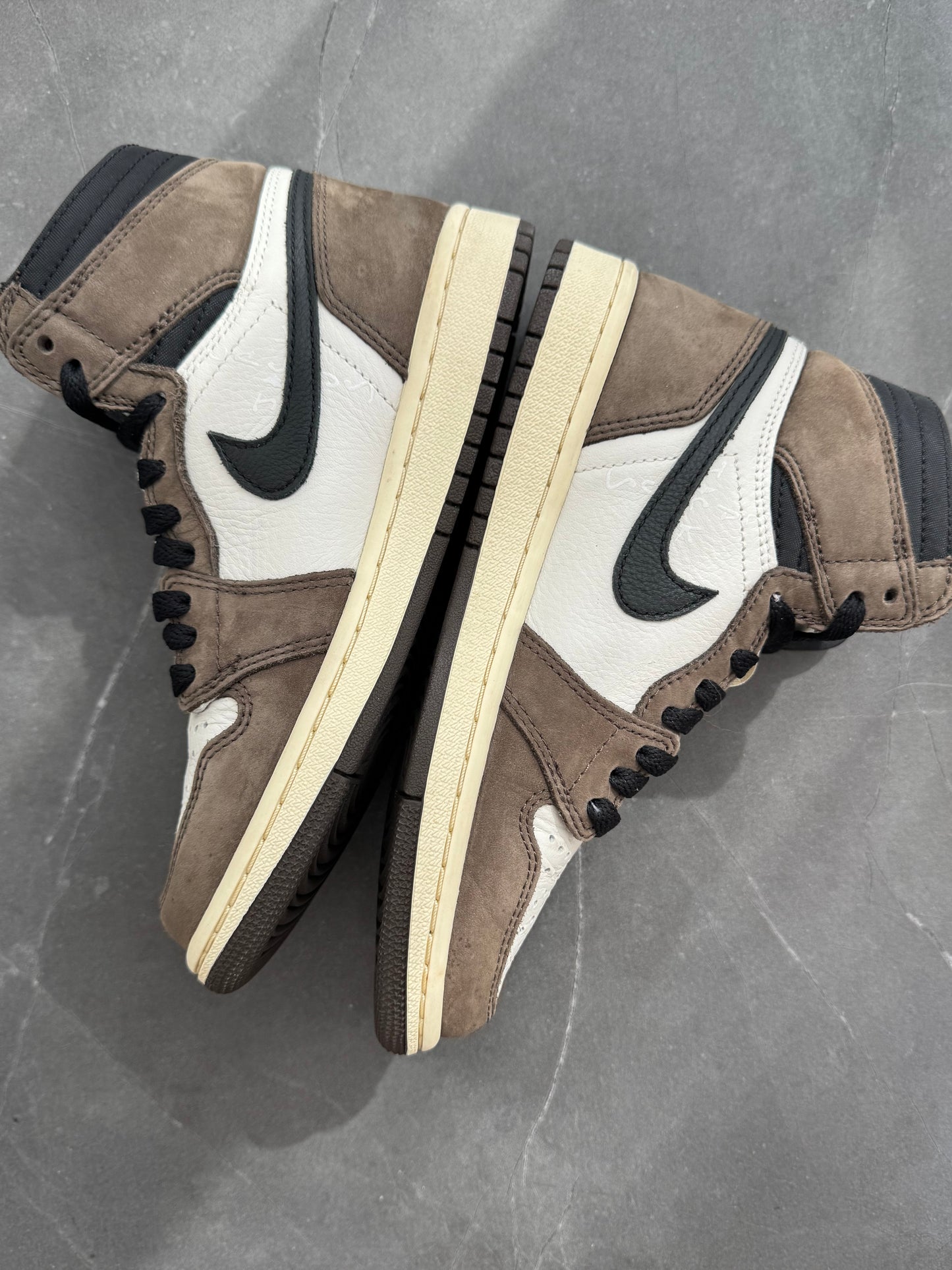 Air Jordan 1 High Travis Scott Mocha US4.5