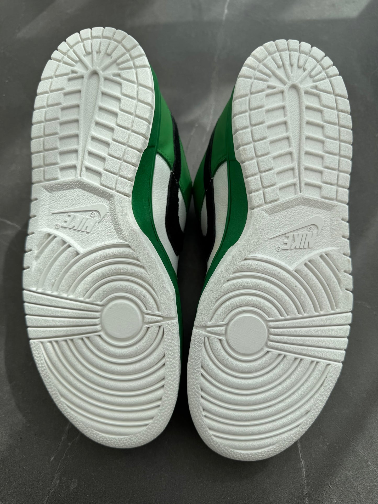 Dunk Low Pro SB Heineken 2003 US9.5