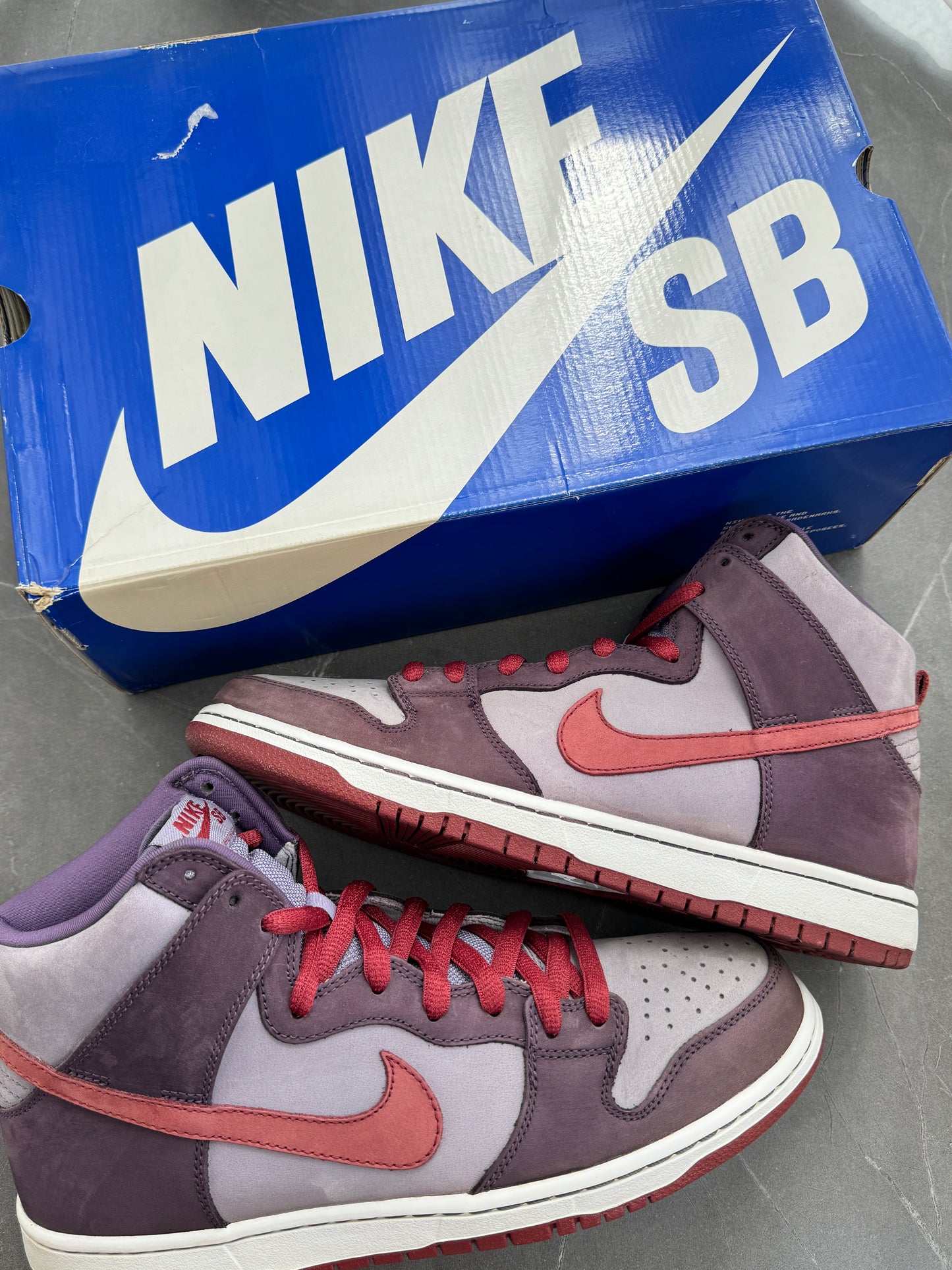 Dunk High Premium SB Plum 2011