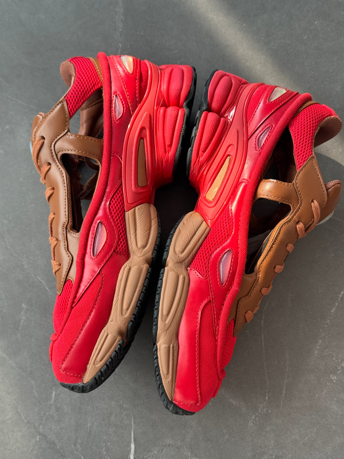 Adidas Raf Simons Replicant Ozweego Scarlet Dust 2018