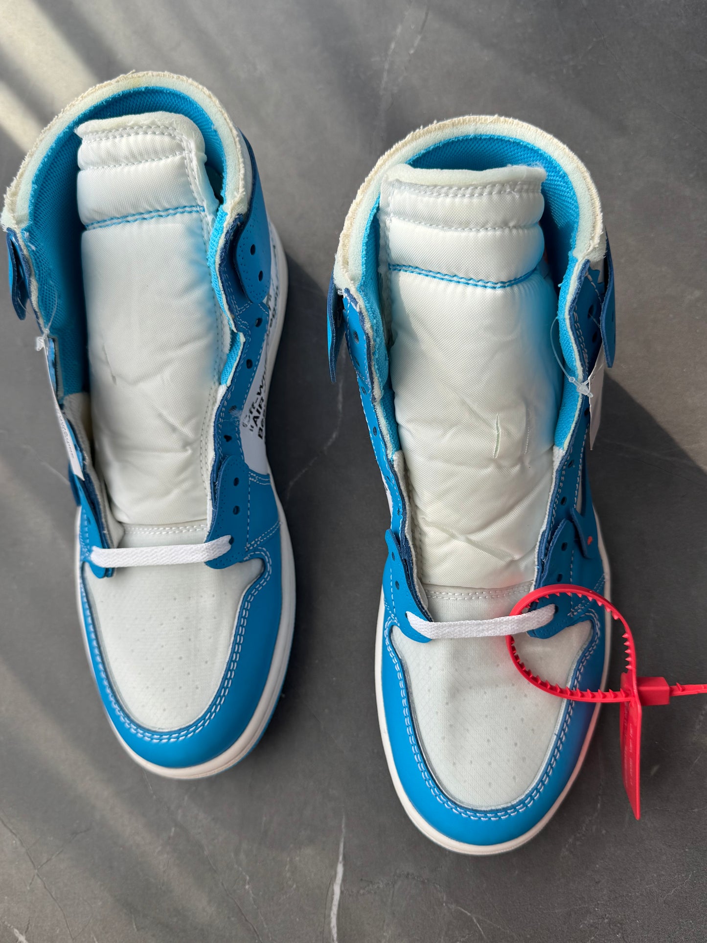 Air Jordan 1 High Off-White University Blue US11
