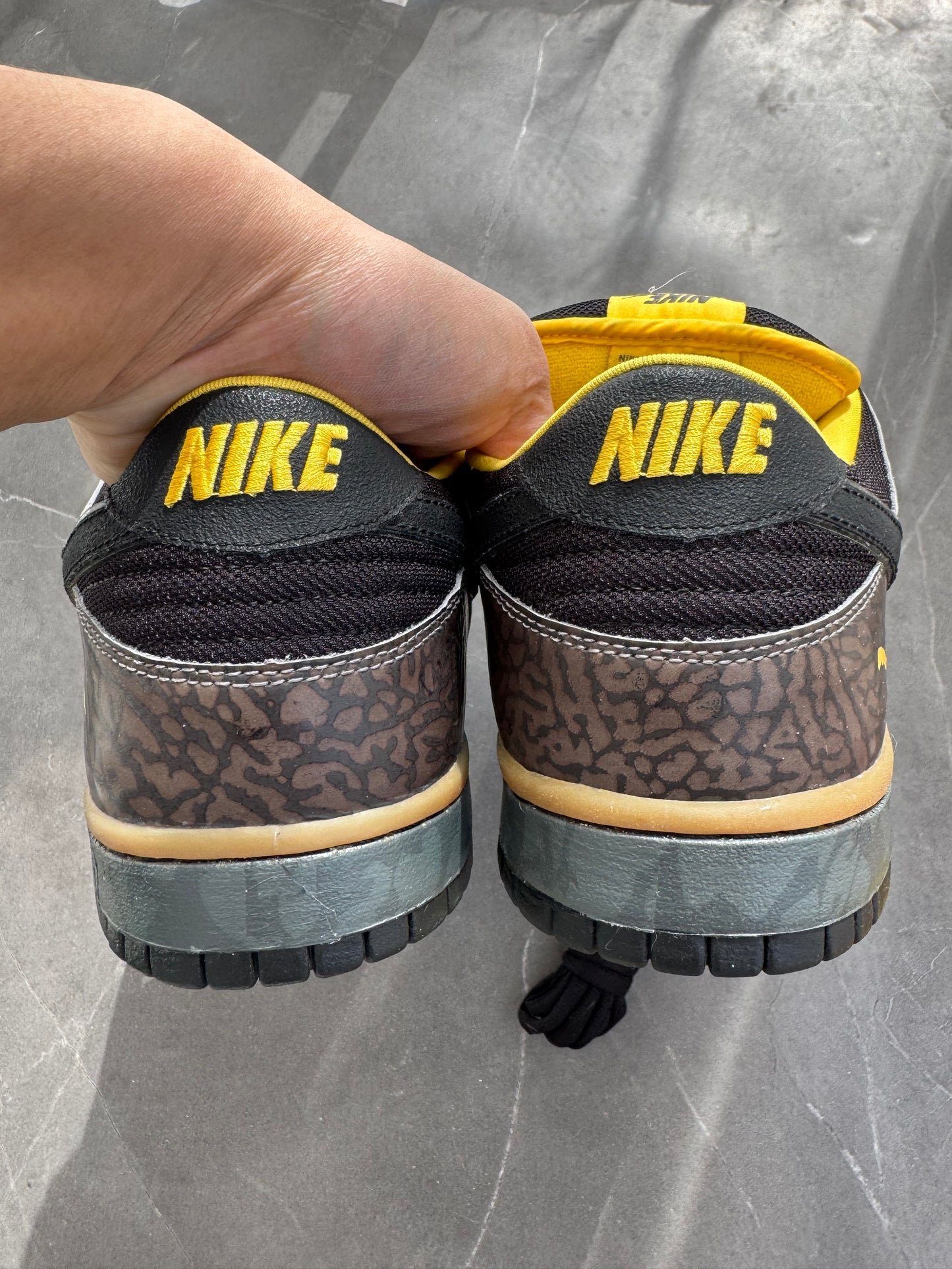 Dunk Low Premium SB Yellow Curb 2010 US12