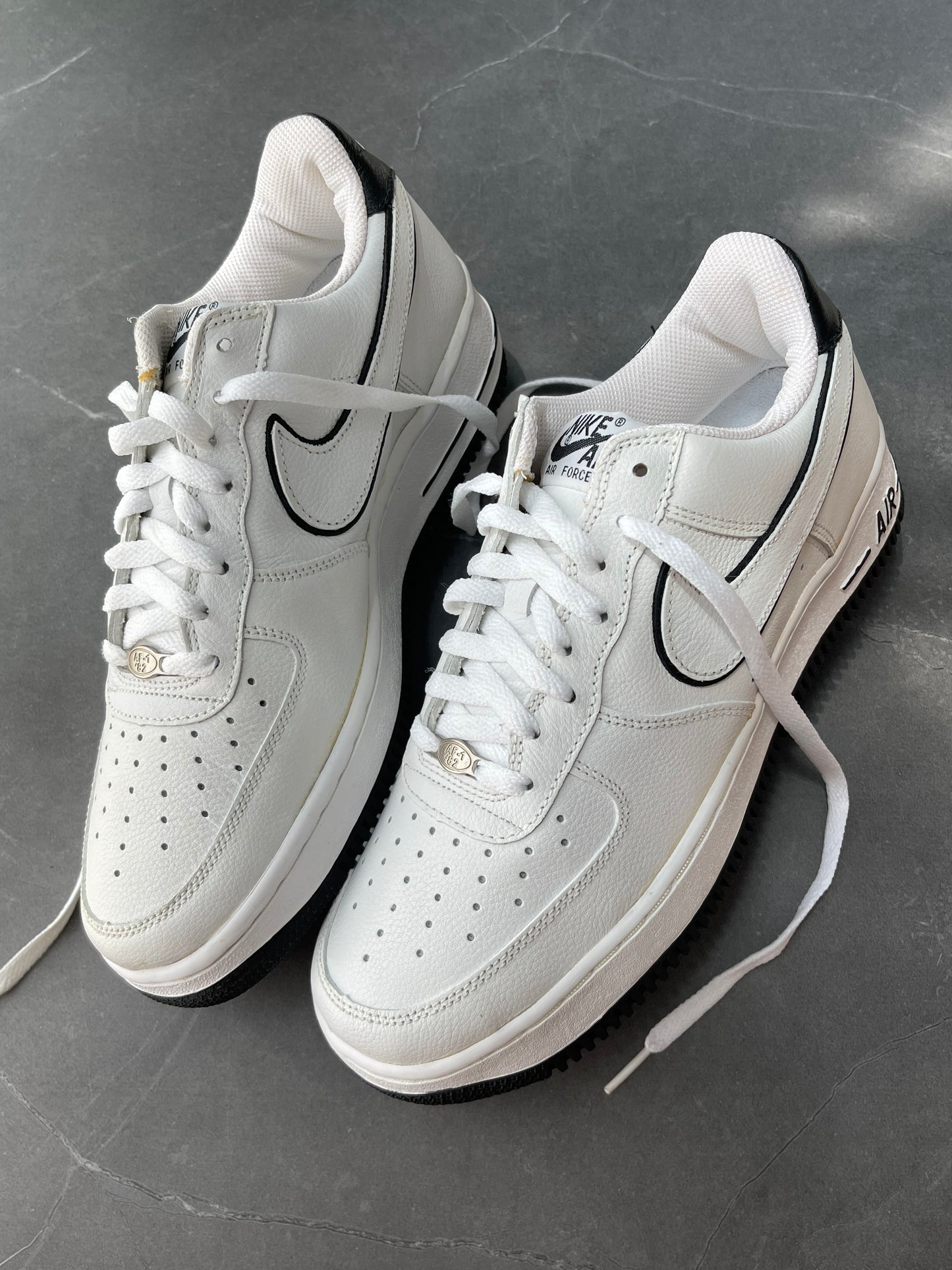 Air Force 1 Low Black White Double Swooshes 2002