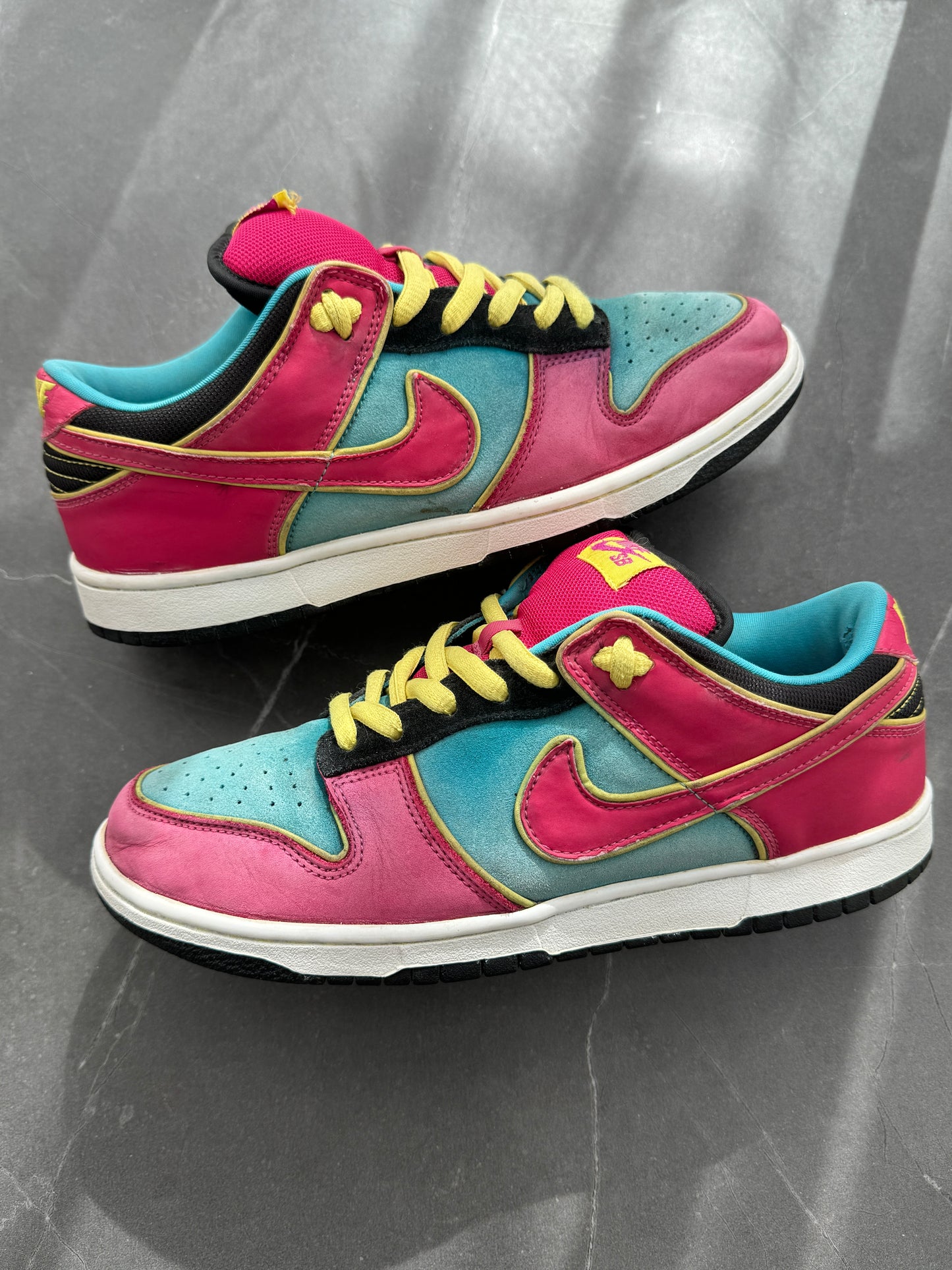 Dunk Low Premium SB Mrs Pacman 2009