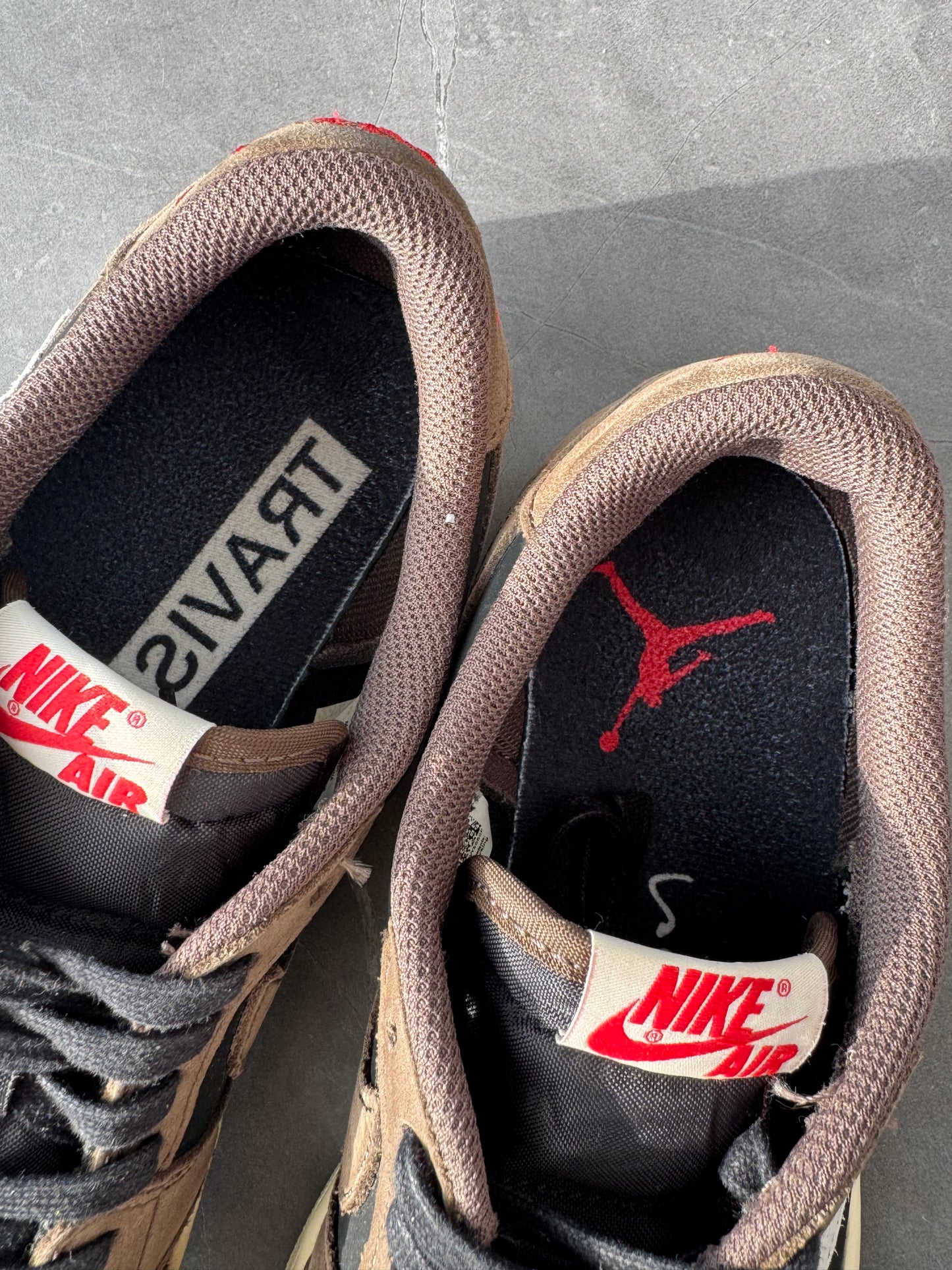 Air Jordan 1 Low Travis Scott Mocha US9