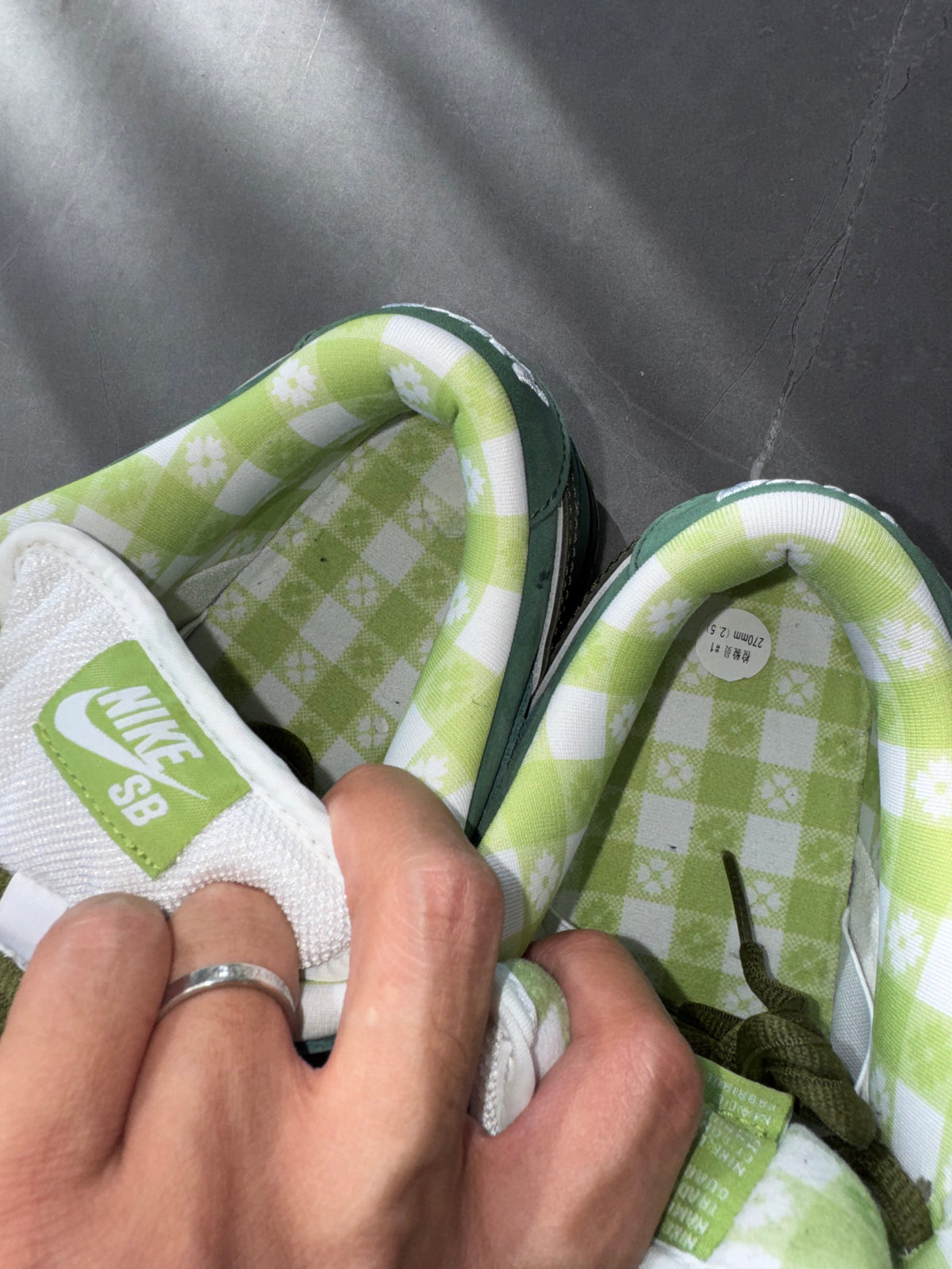 Dunk Low Pro SB Green Lobster Special Box US9