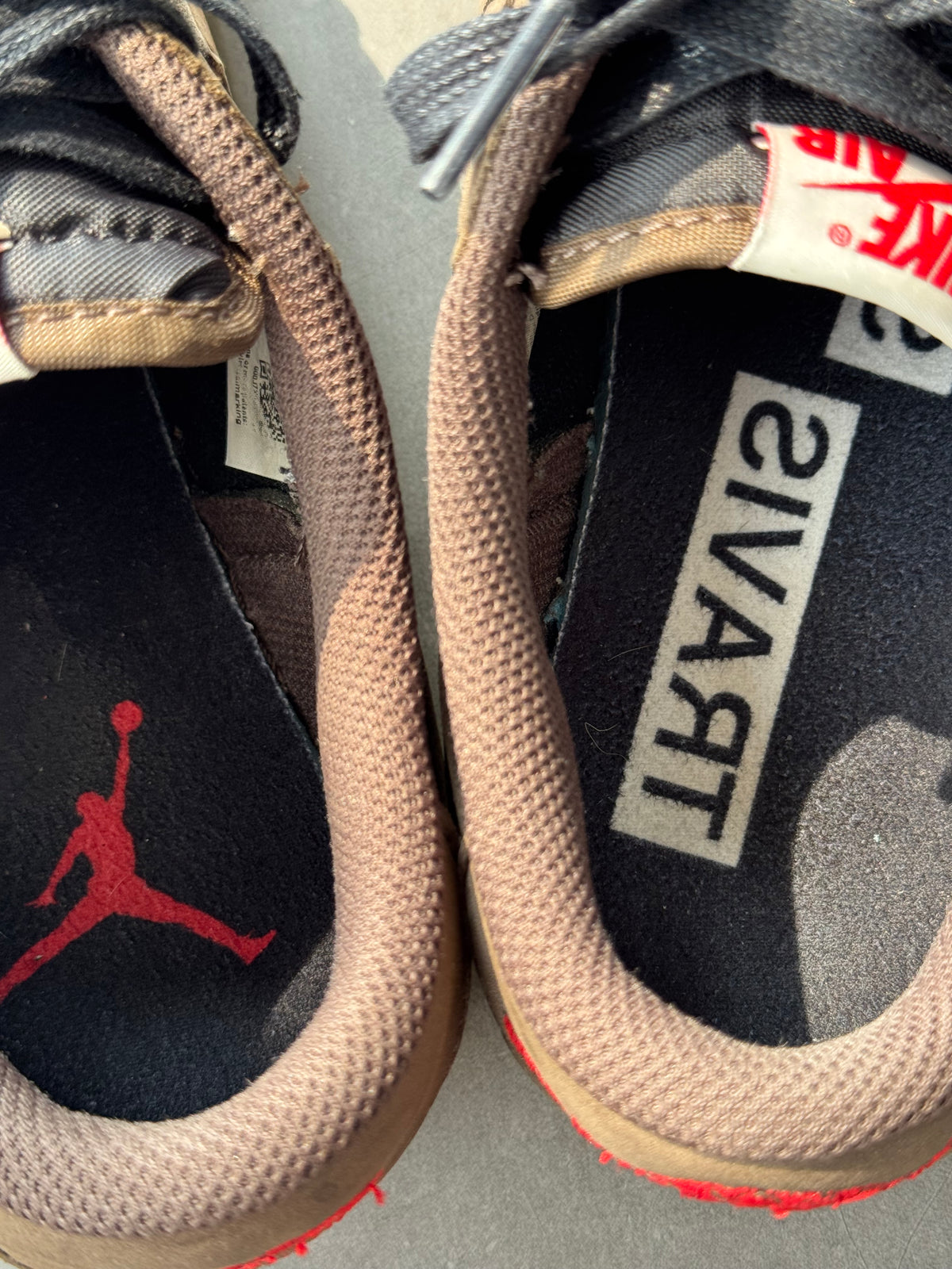 Air Jordan 1 Low Travis Scott Mocha US9