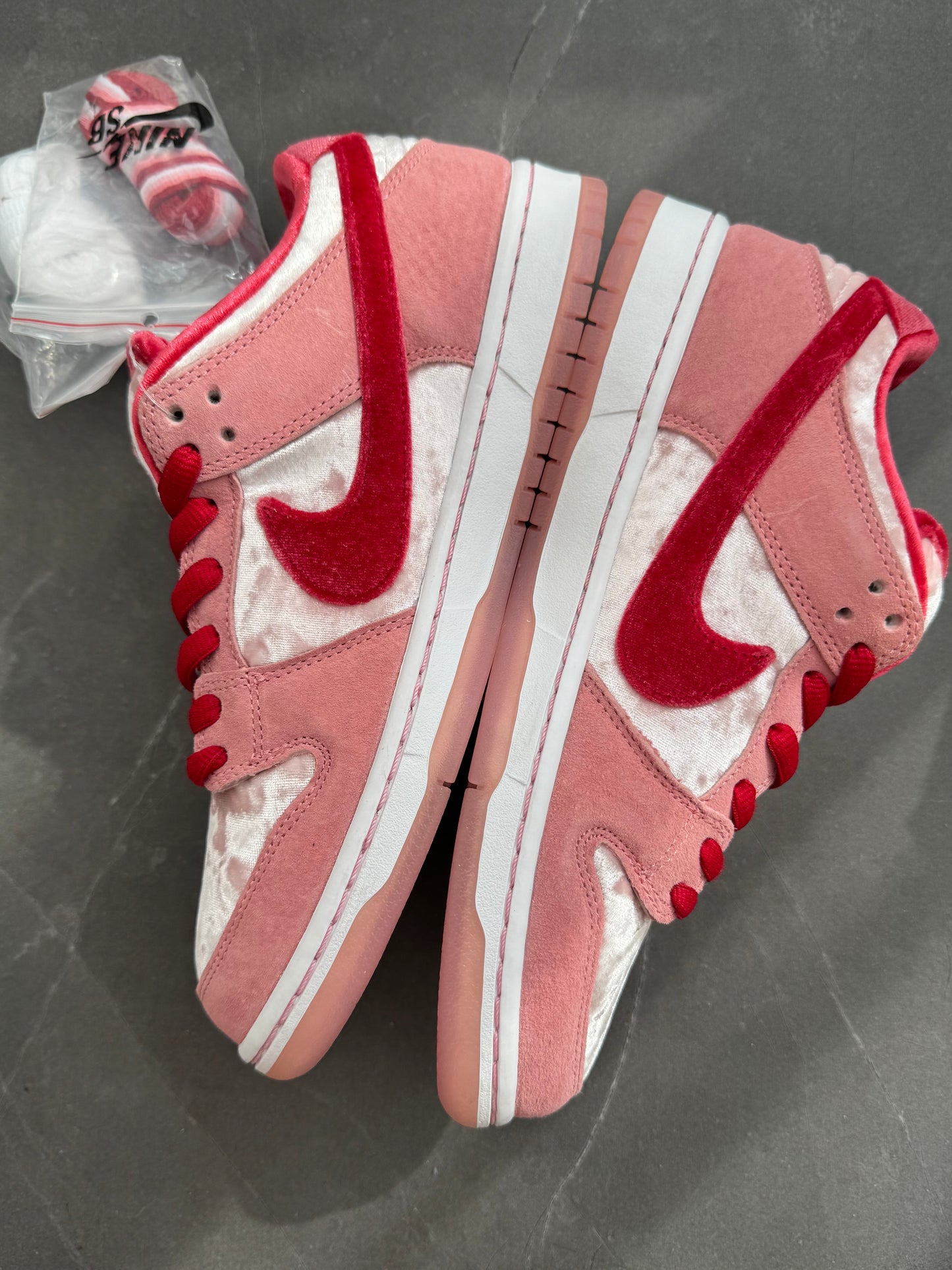 Dunk Low Pro SB Strange Love US8 DS