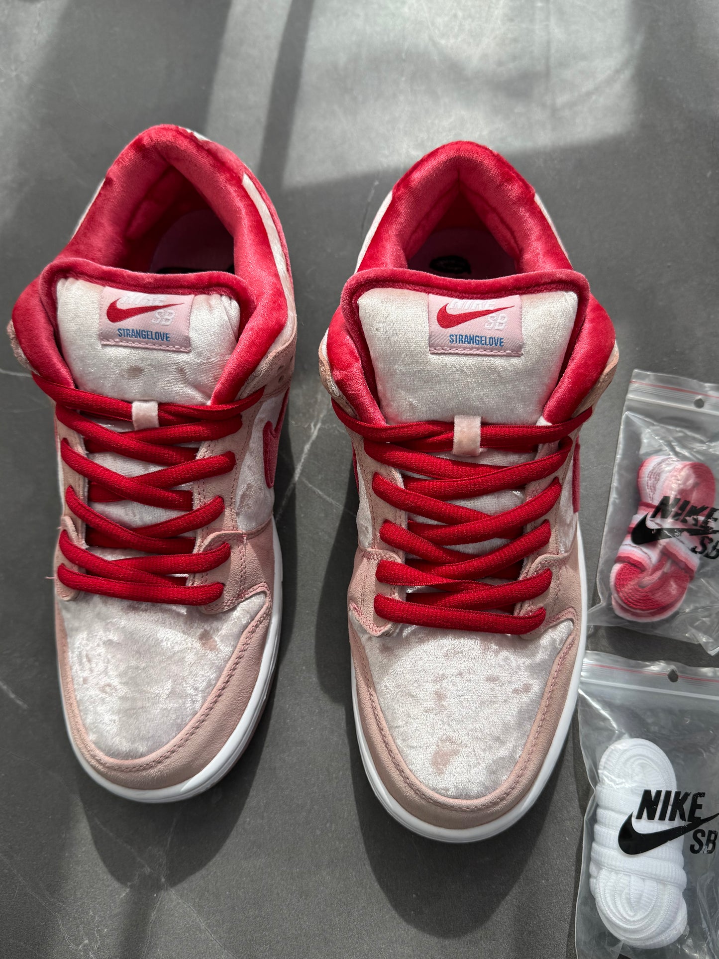Dunk Low Pro SB Strange Love US10.5
