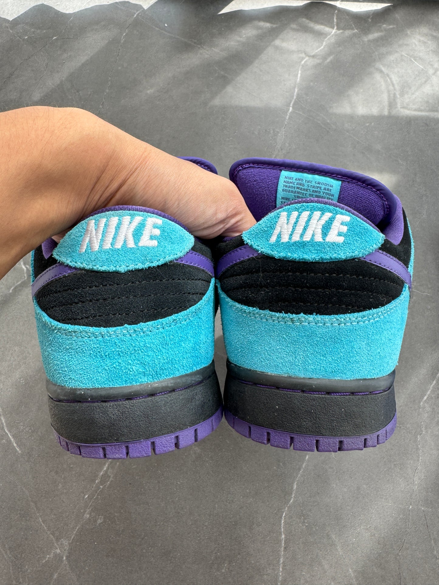 Dunk Low Pro SB Skeletor 2011 US11