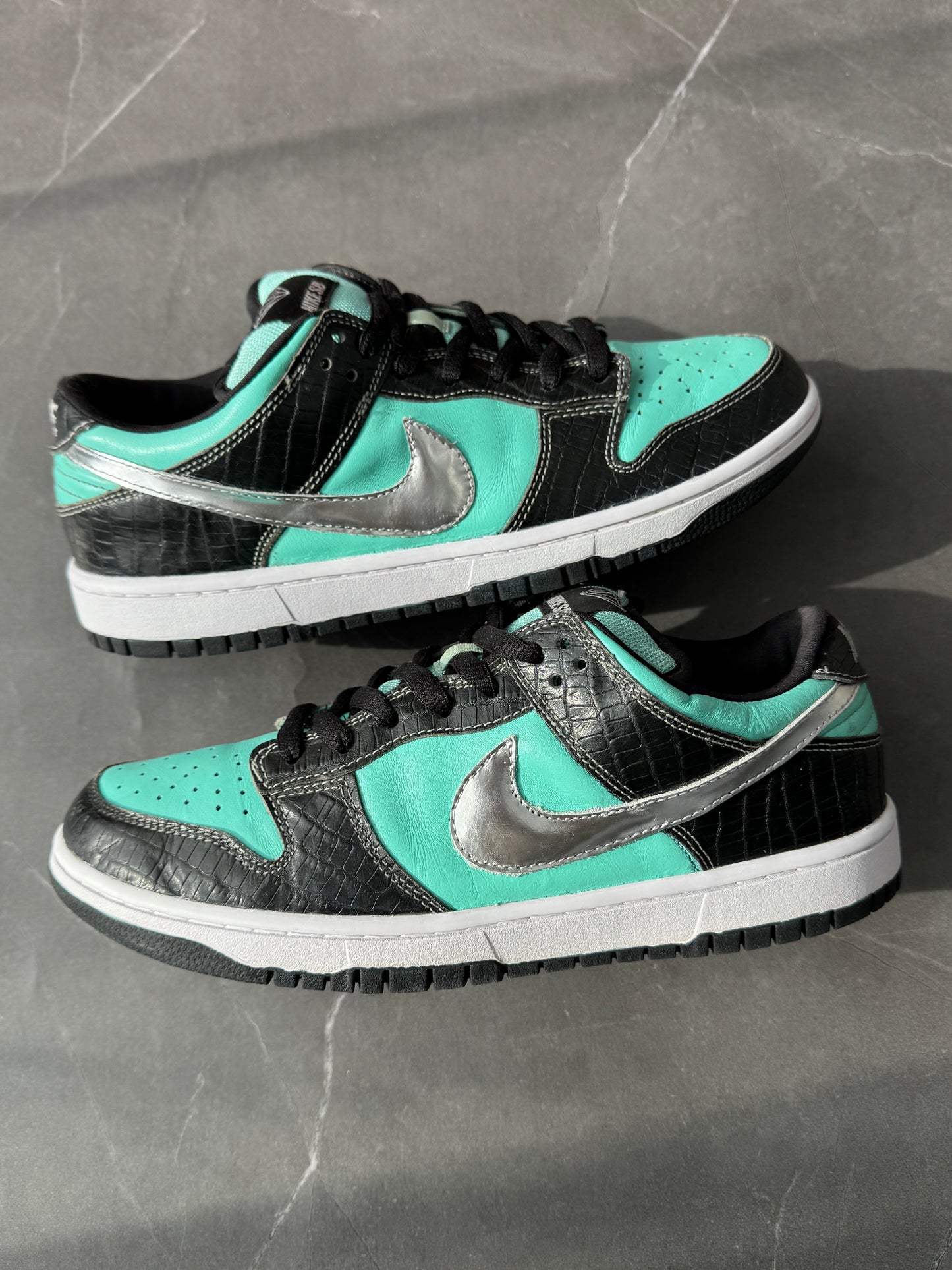 Dunk Low Pro SB Diamond Tiffany US10