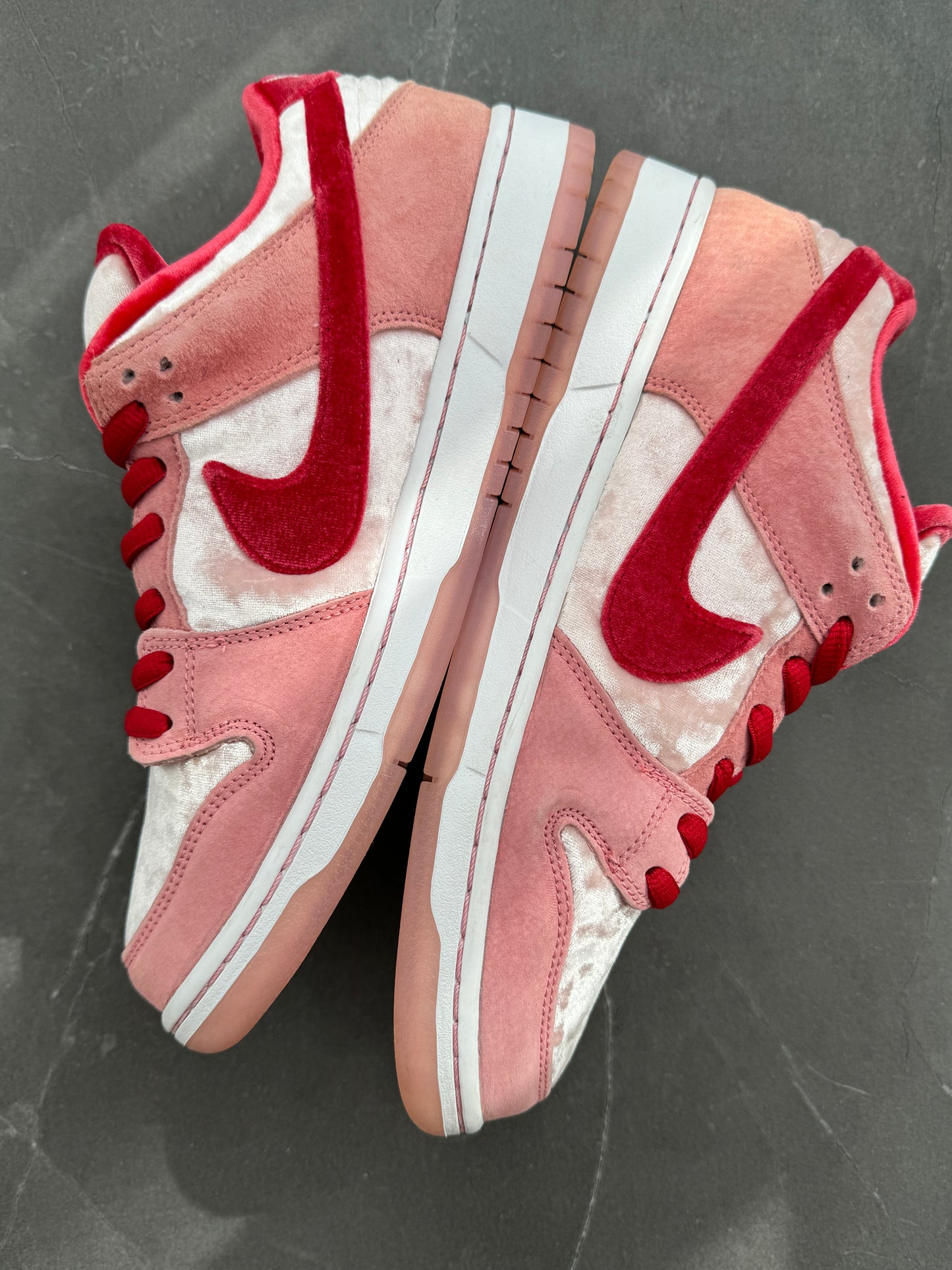 Dunk Low Pro SB Strange Love US9