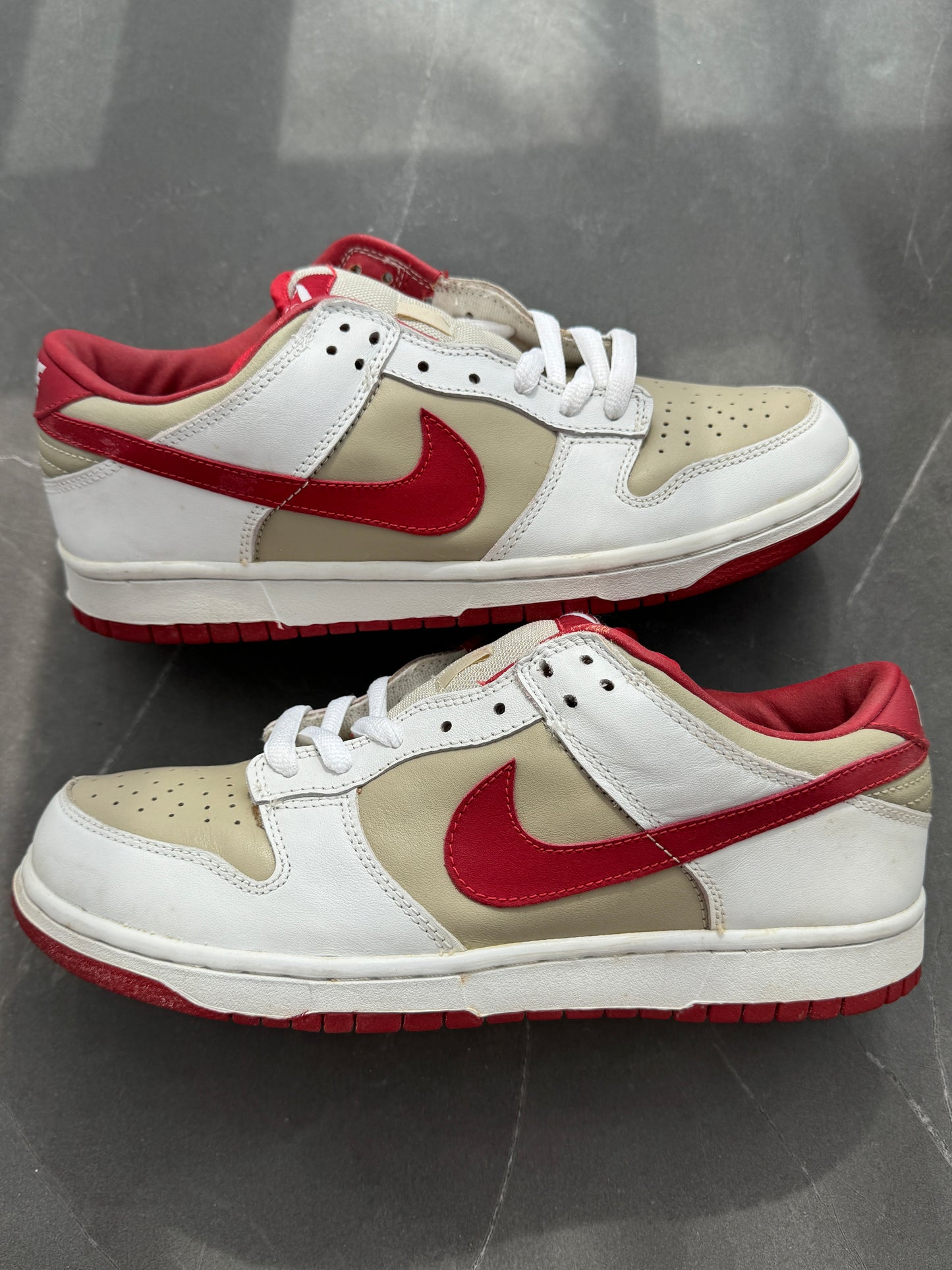 Dunk Low Pro B Light Stone Varsity Red 2002