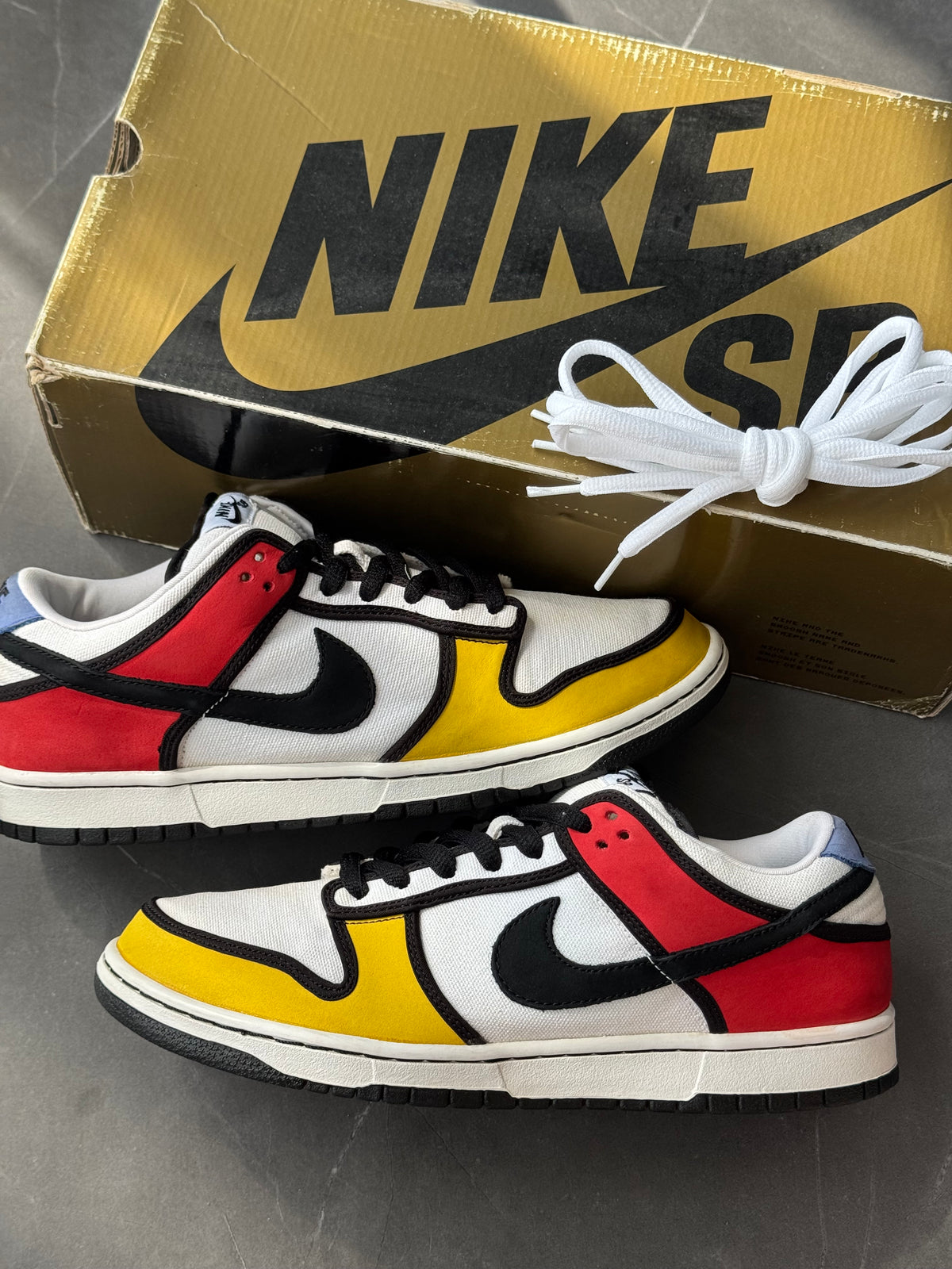 Dunk Low Pro SB Piet Mondrian 2008 US10.5