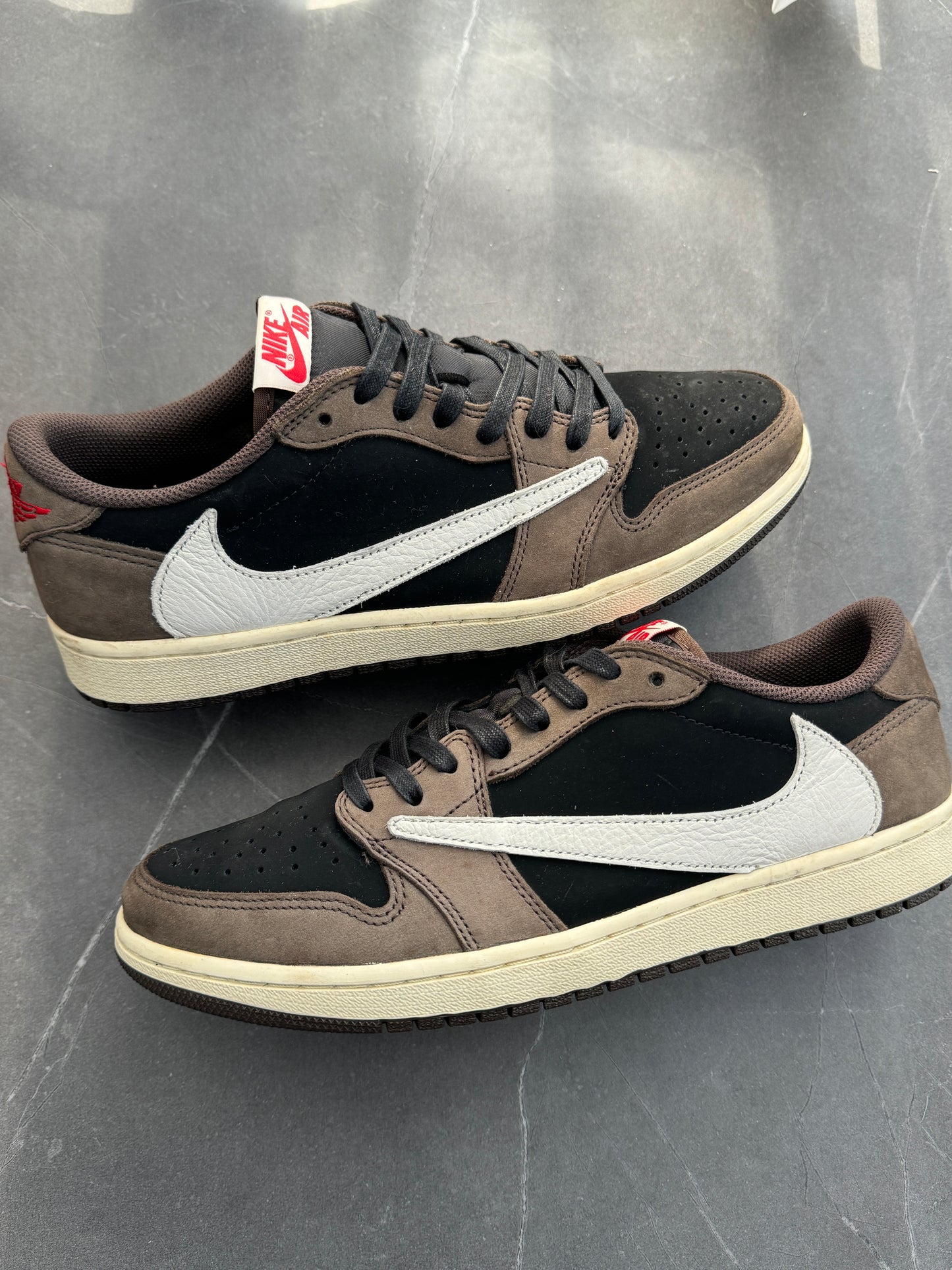 Air Jordan 1 Low Travis Scott Mocha US10