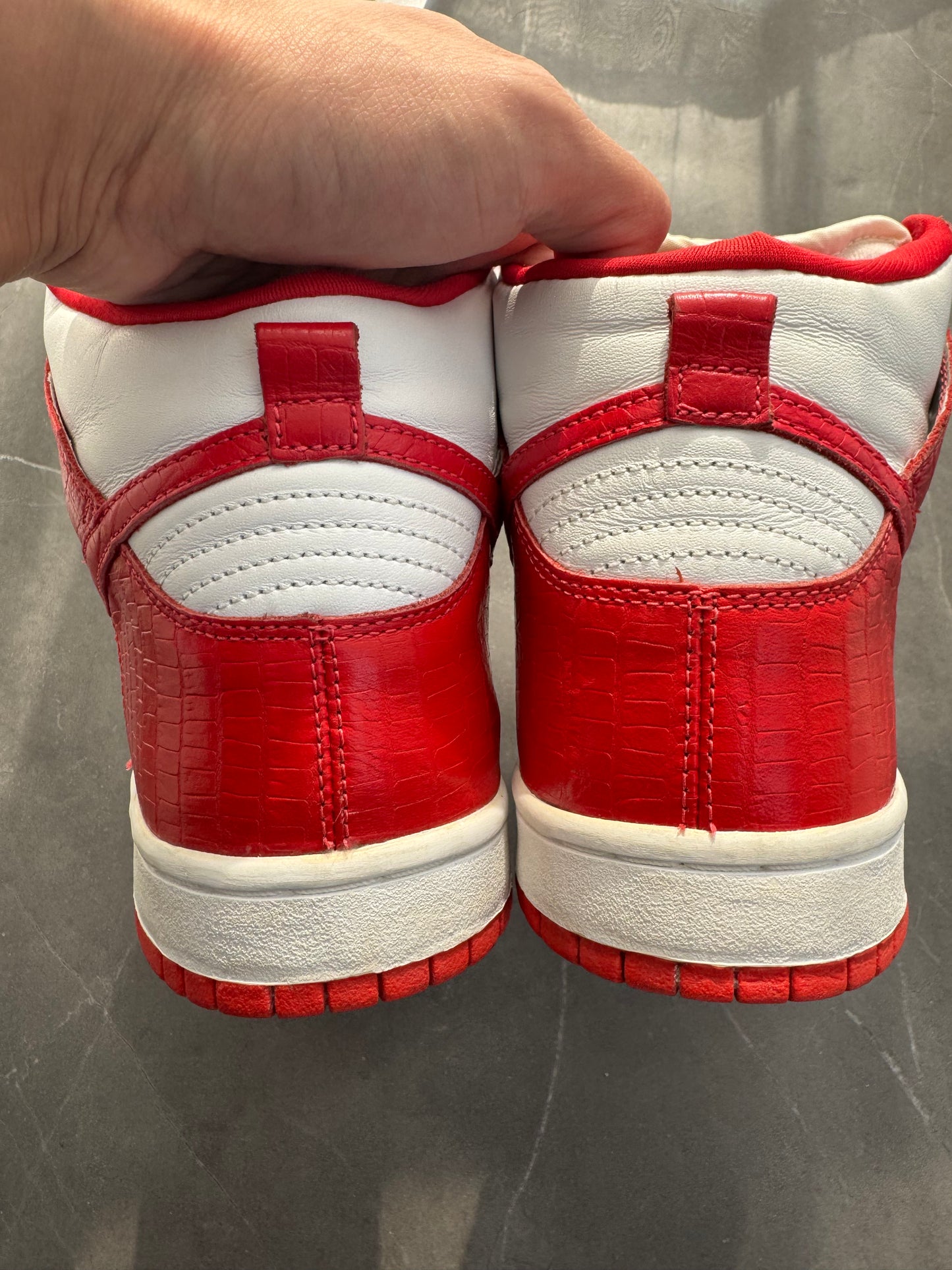 Dunk High Pro SB Supreme Red Star 2003