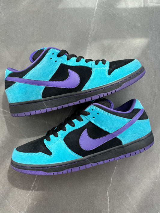 Dunk Low Pro SB Skeletor 2011 US11