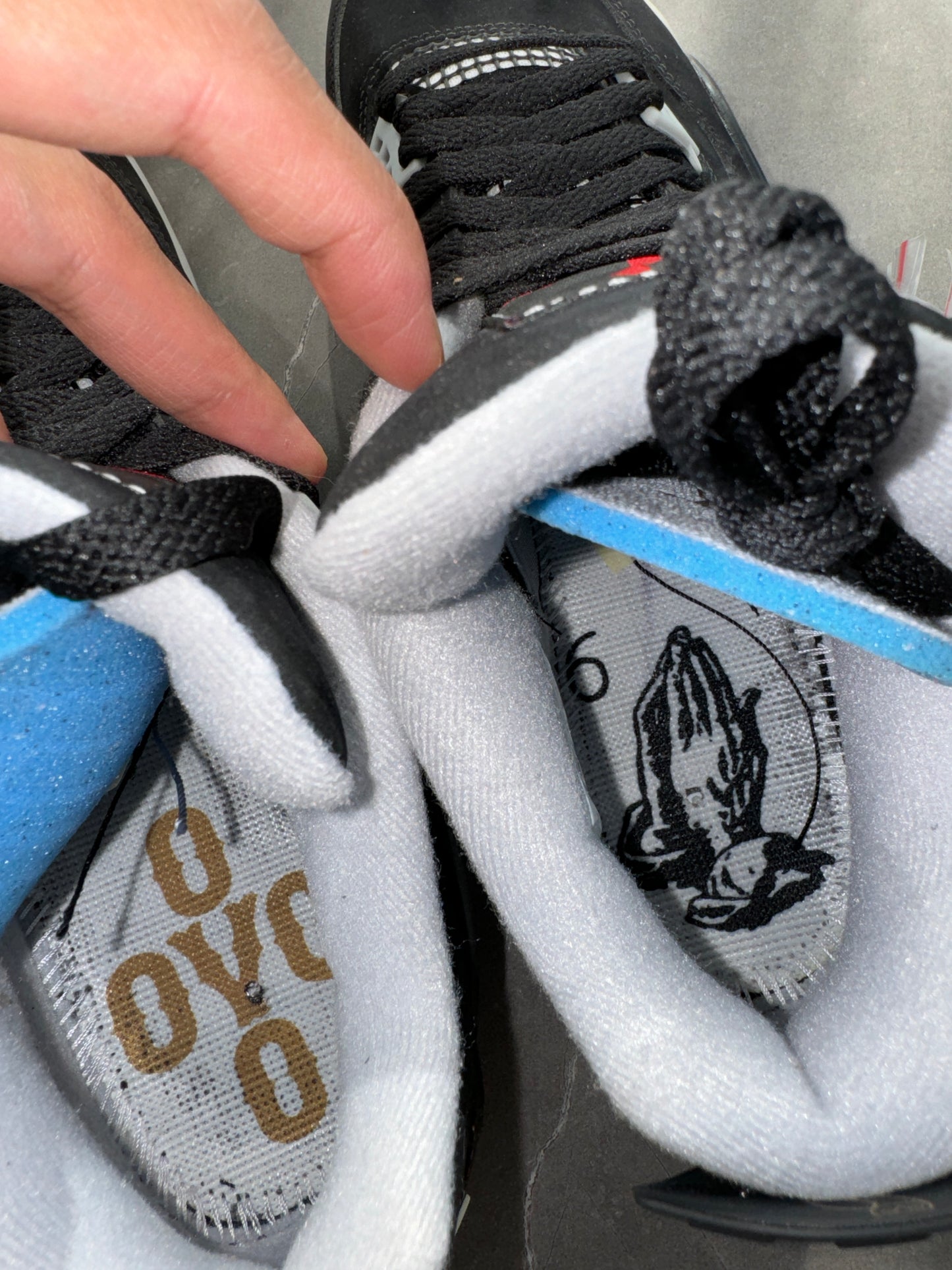 Air Jordan 4 OVO Drake Splatter 🦉