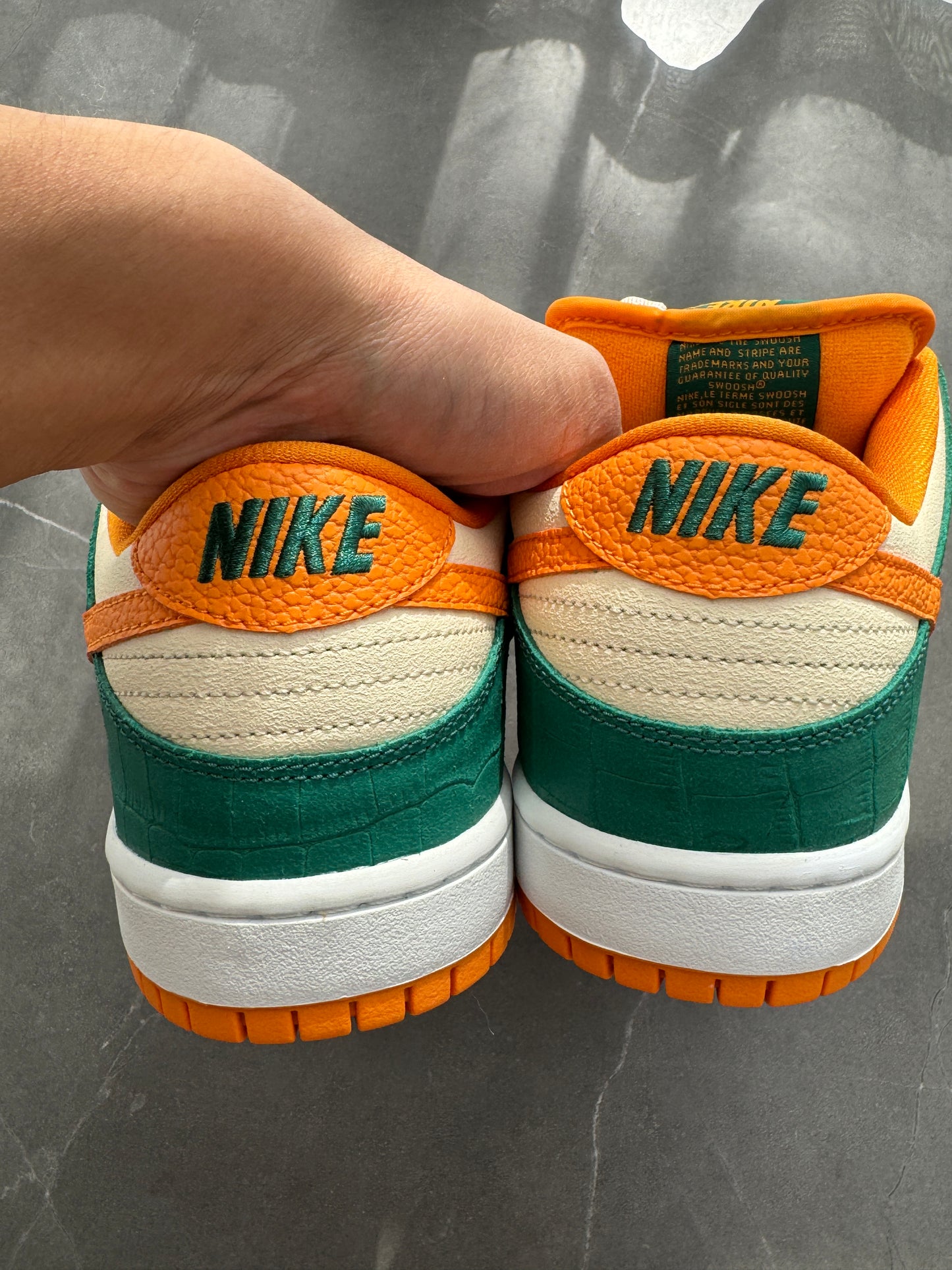 Dunk Low Pro SB Legion Pine Kumquat