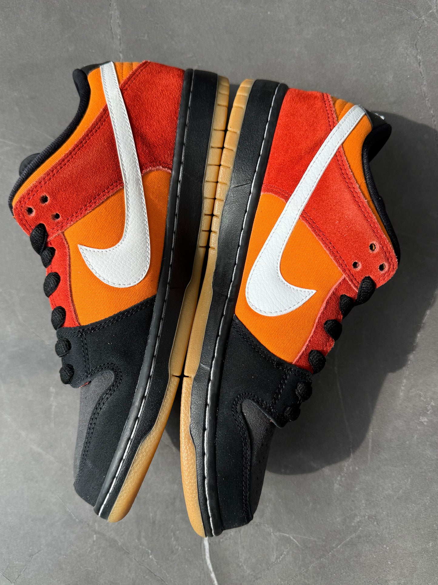 Dunk Low Pro SB Un-Raygun 2015