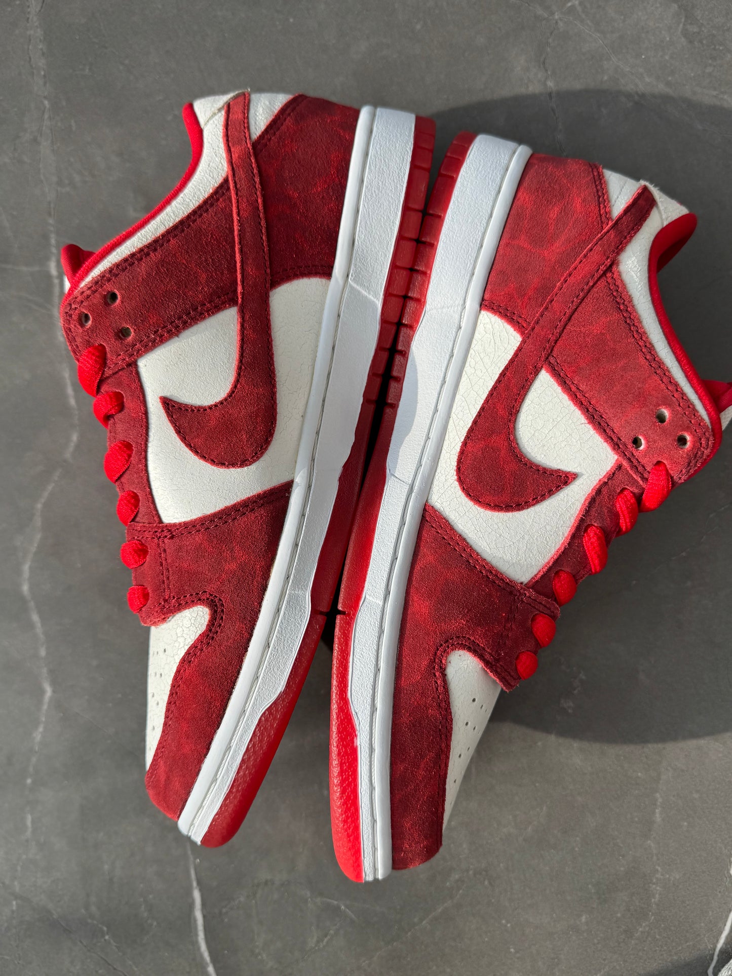 Dunk Low Premium SB Valentines Day 2013
