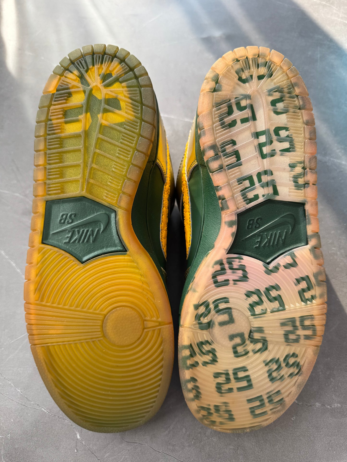 Dunk Low Pro SB Doernbecher 2018 US10.5