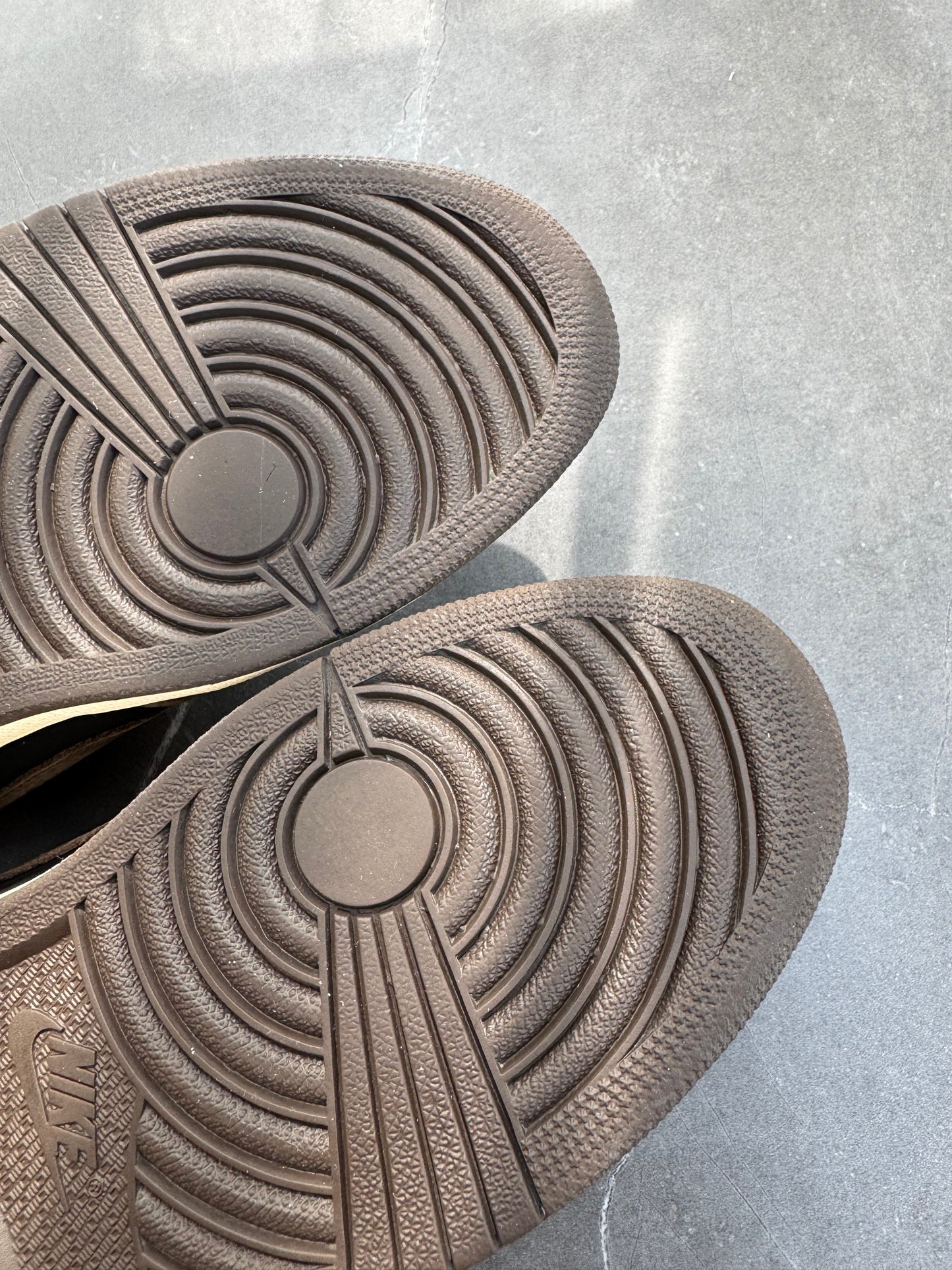 Air Jordan 1 Low Travis Scott Mocha US9.5