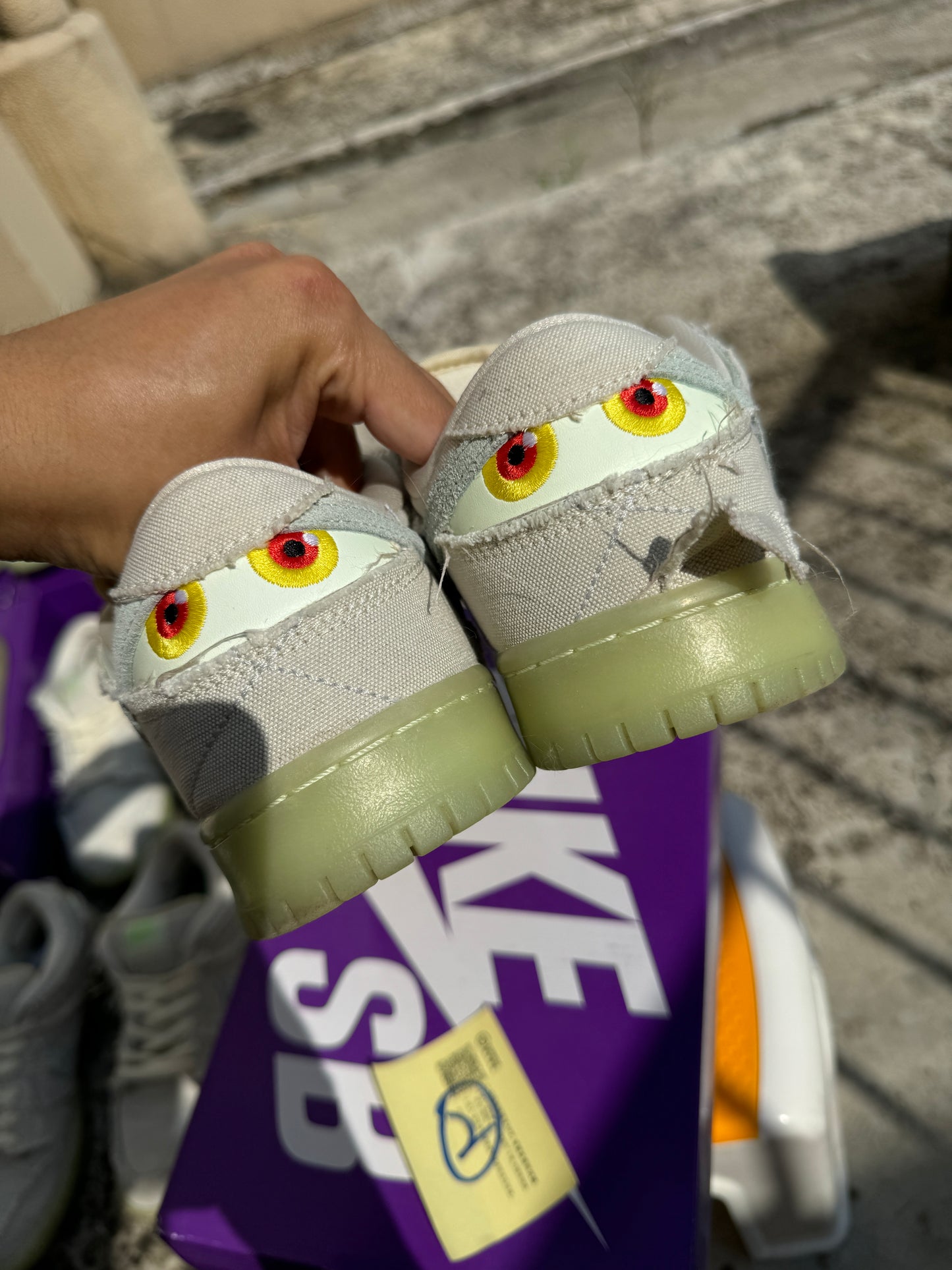 2️⃣ Dunk Low Pro SB Mummy US9