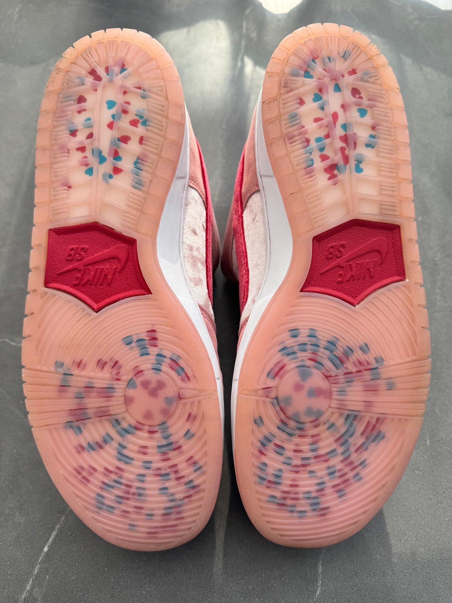 Dunk Low Pro SB Strange Love US11
