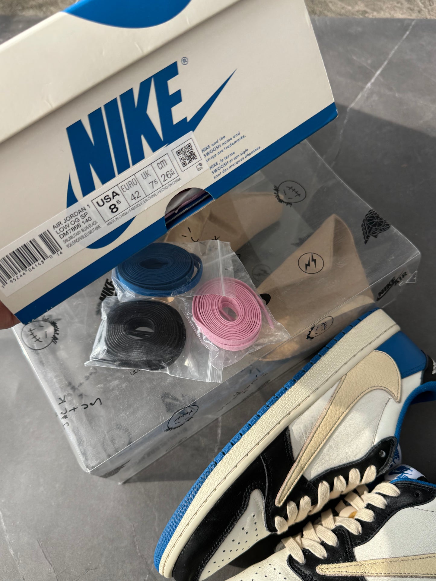 Air Jordan 1 Low Travis Scott Fragment Design US8.5