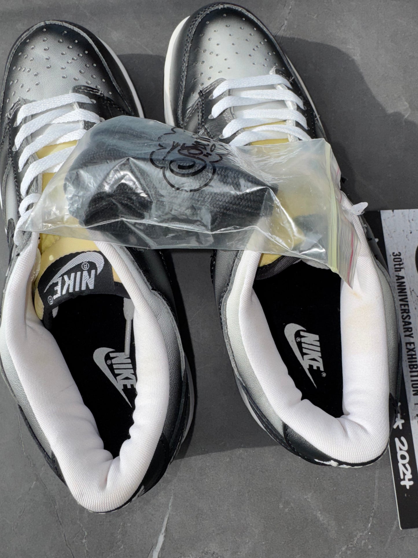 Dunk Low Premium Eric Haze Signed 2003