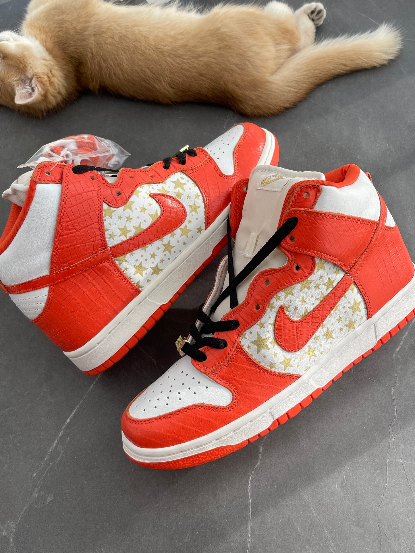 Dunk High Pro SB Supreme Orange Stars 2003