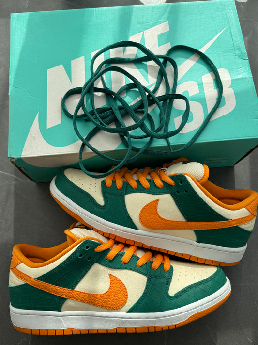 Dunk Low Pro SB Legion Pine Kumquat