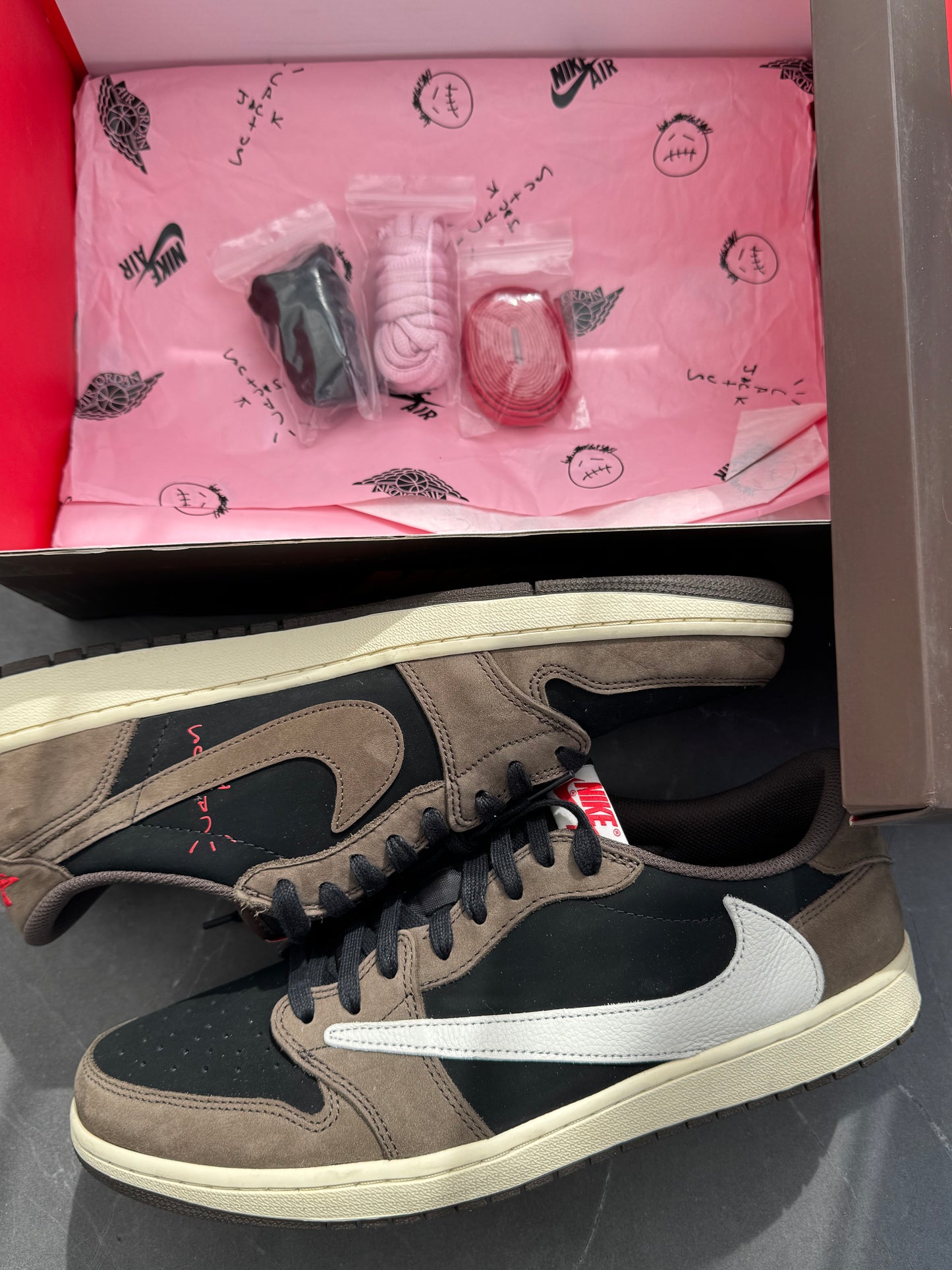 Air Jordan 1 Low Travis Scott Mocha US13