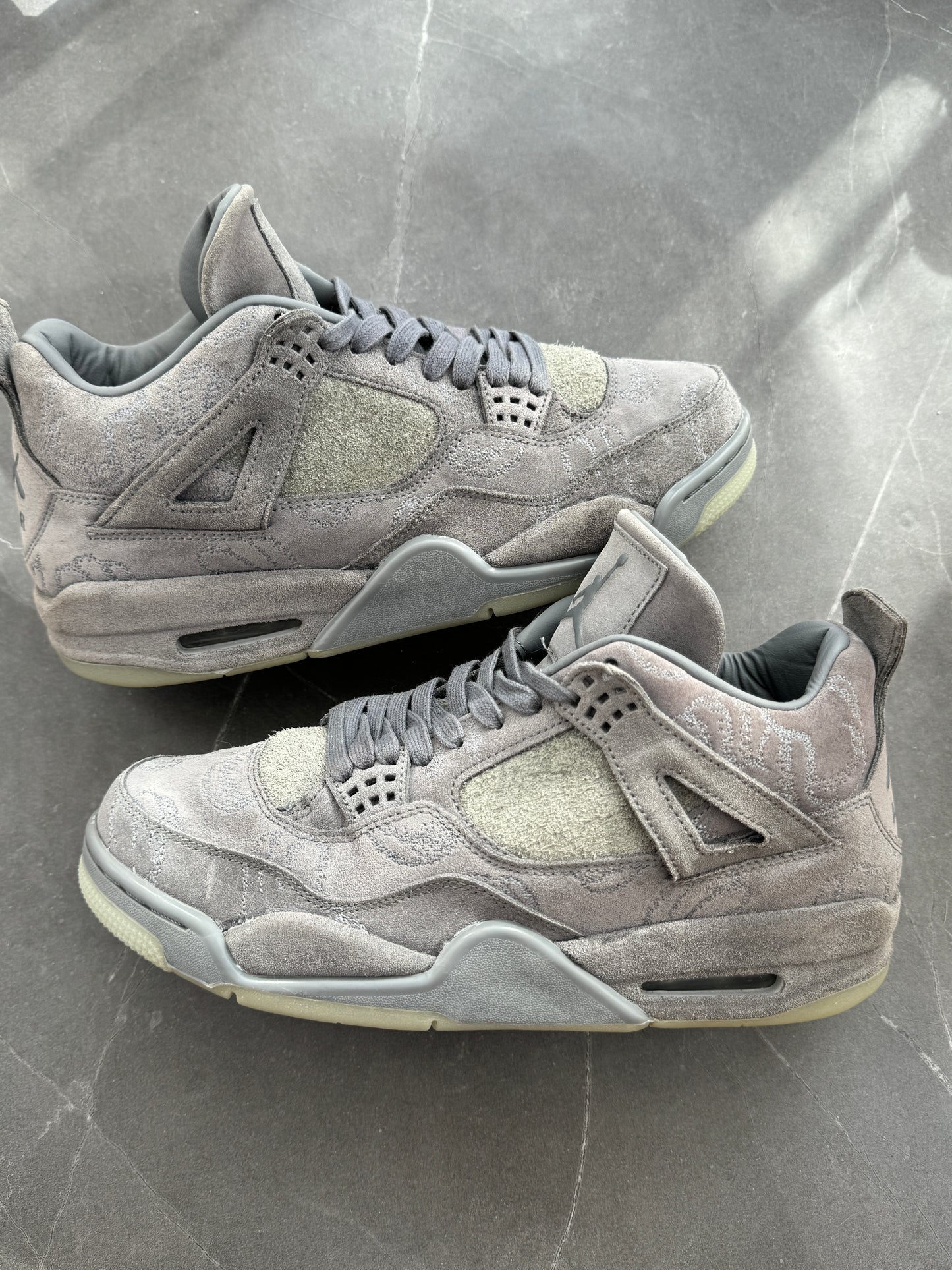 Air Jordan 4 Kaws Grey