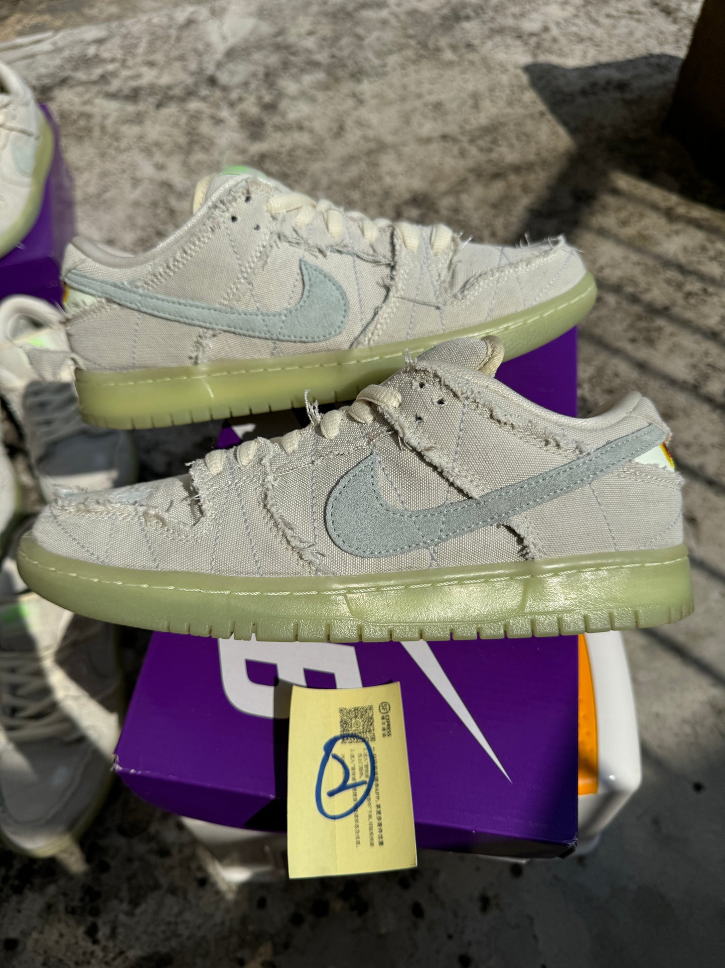 2️⃣ Dunk Low Pro SB Mummy US9