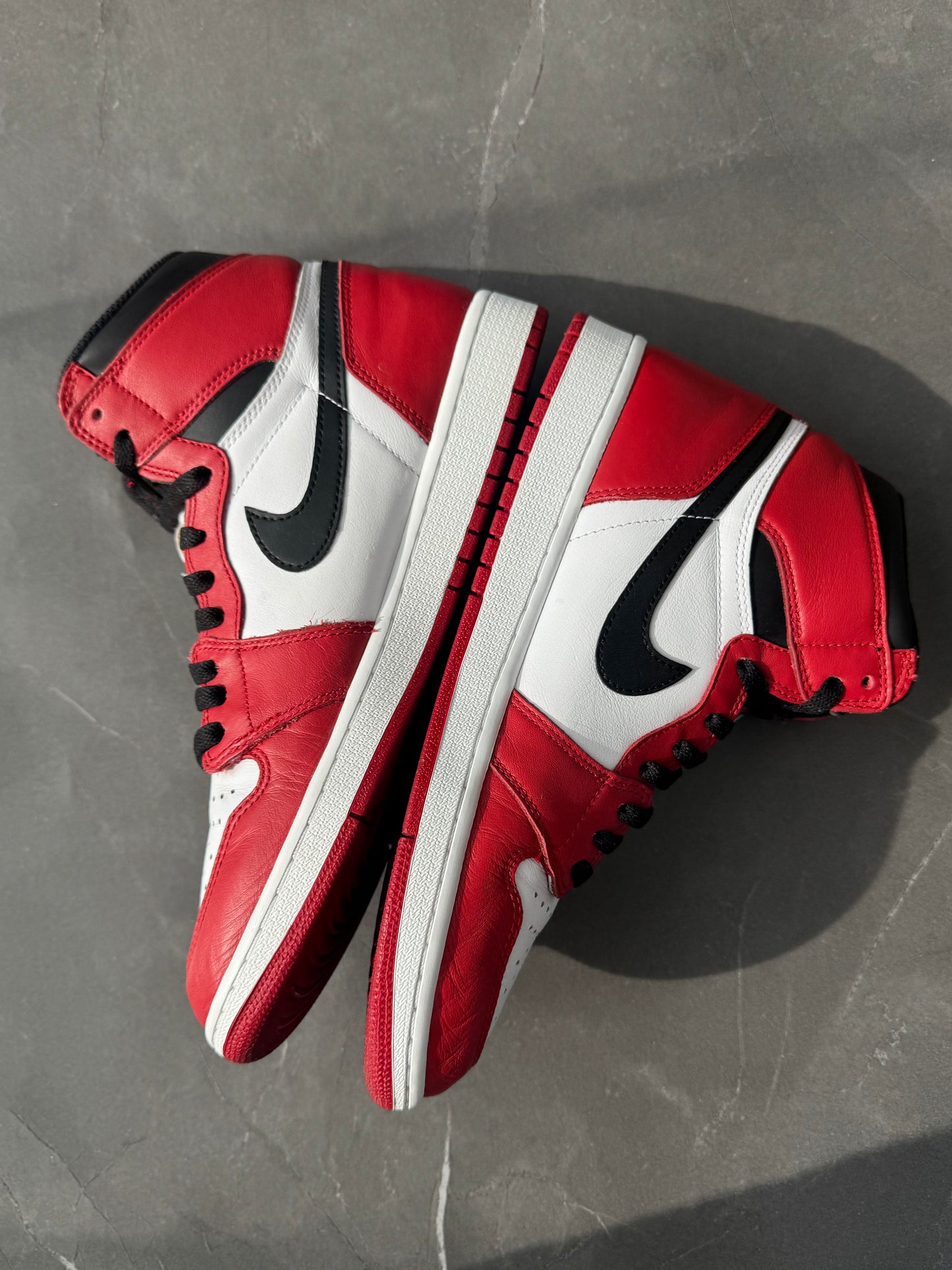 Air Jordan 1 High Chicago 2015 US11