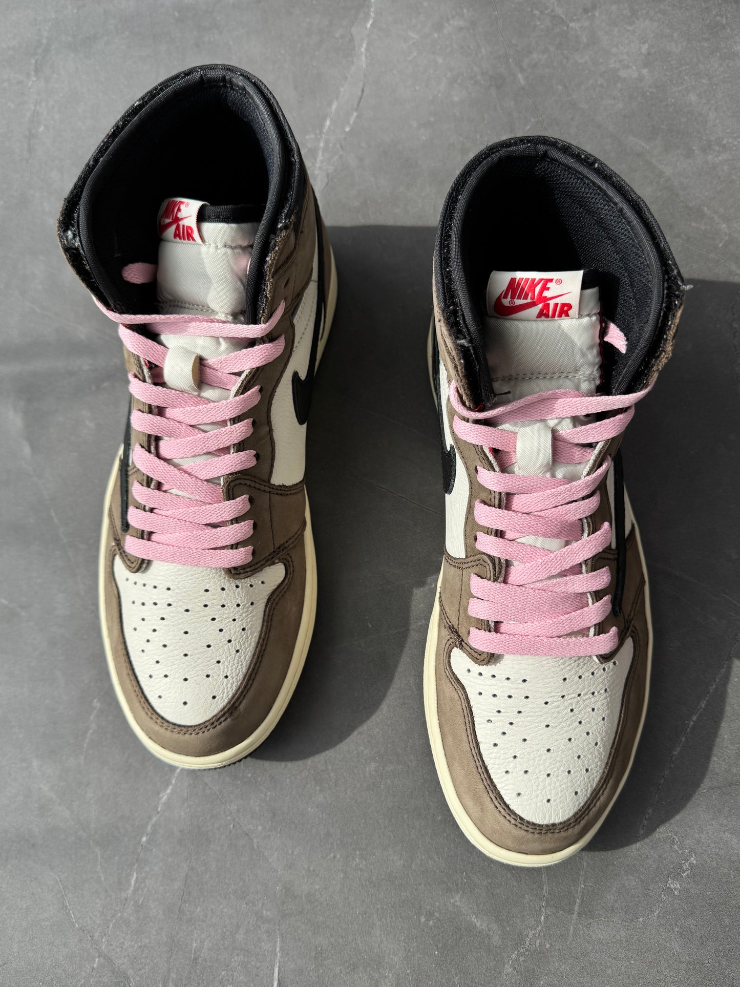 Air Jordan 1 High Travis Scott Mocha US9.5