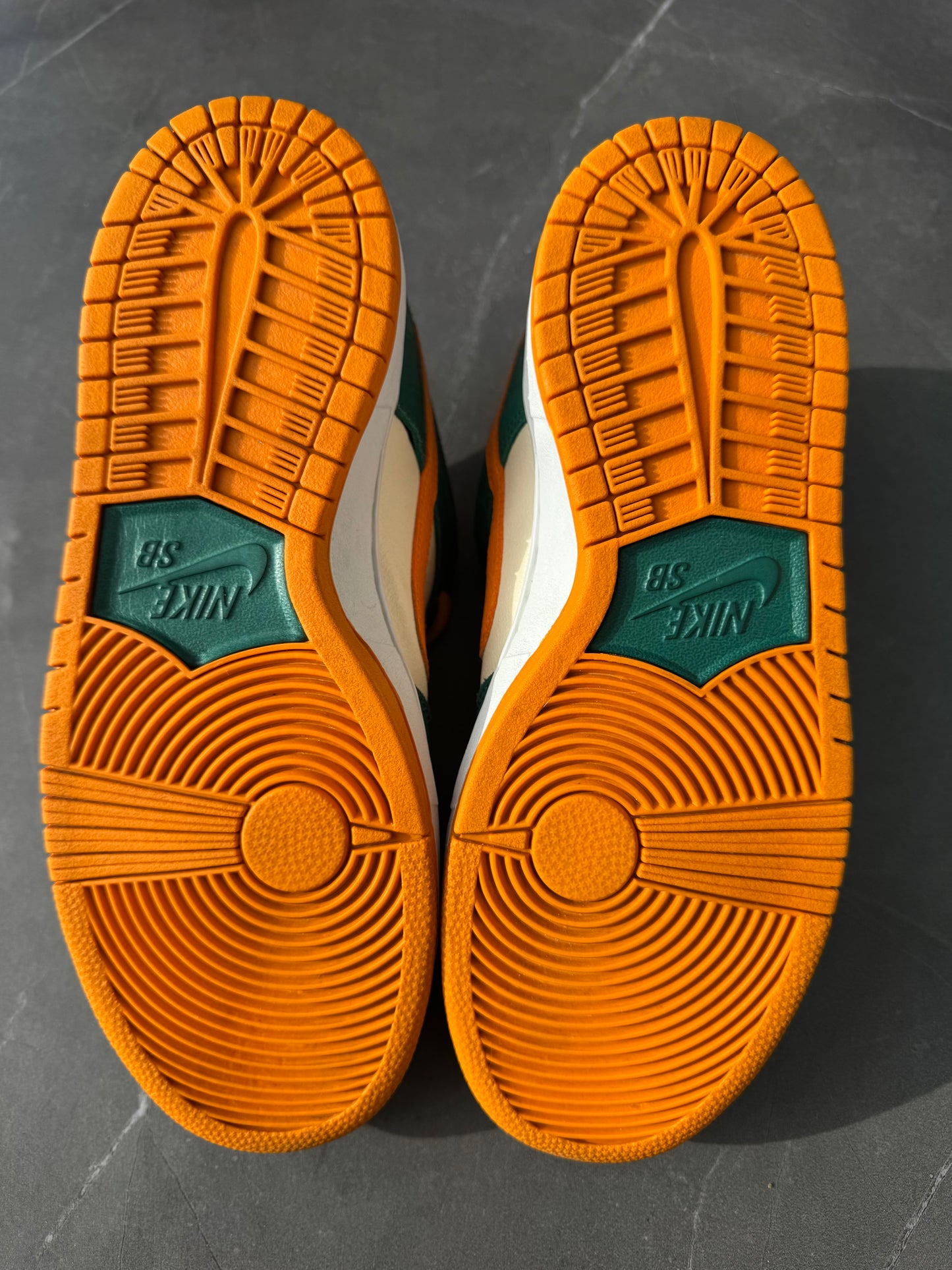 Dunk Low Pro SB Legion Pine Kumquat 2014 US9