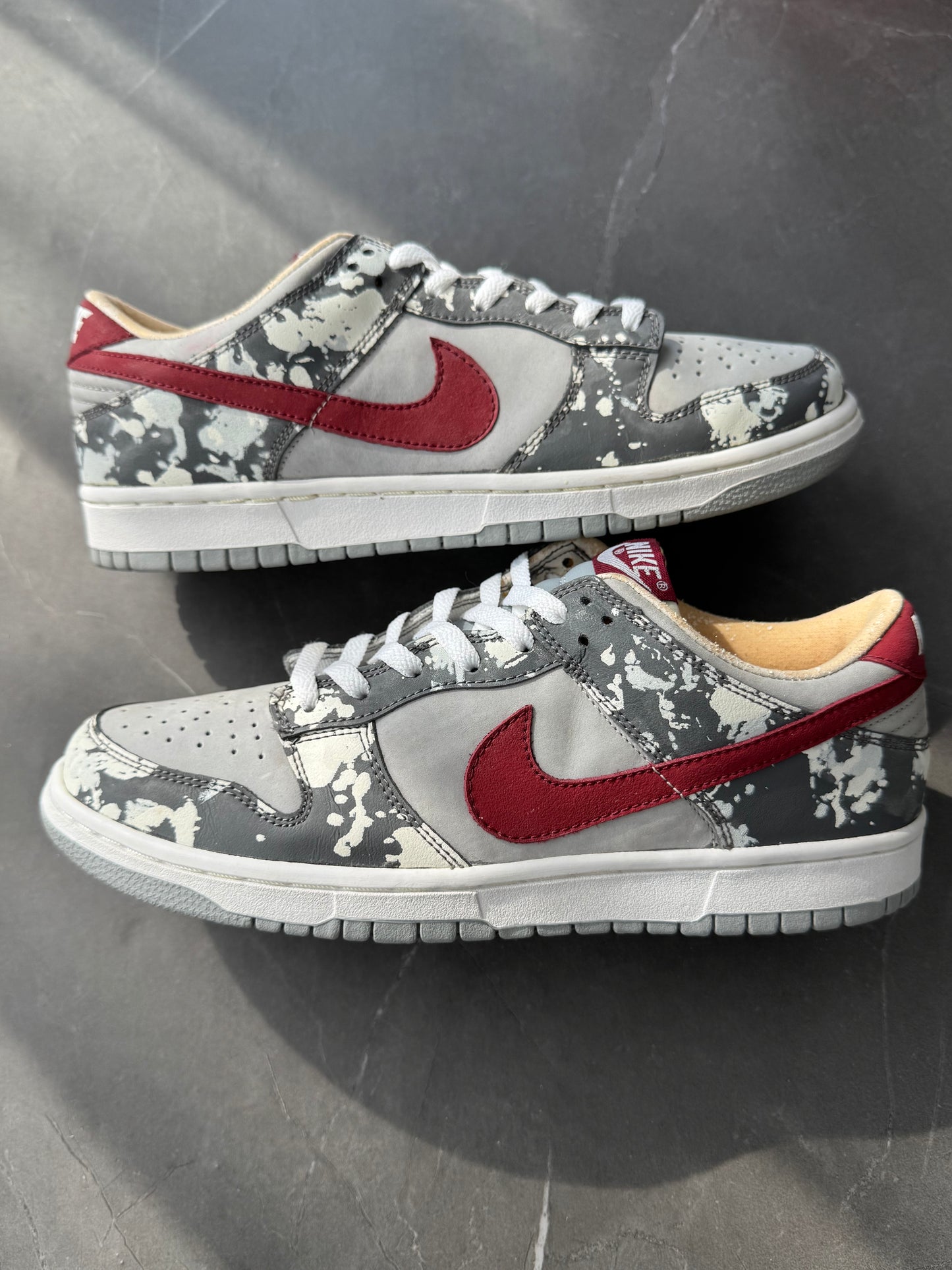 Dunk Low Premium Undefeated Splatter 202