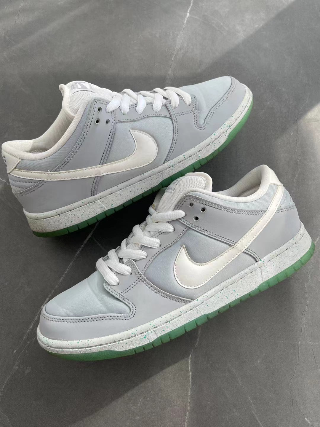 Dunk Low Pro SB Marty McFly "Air Mag" 2015