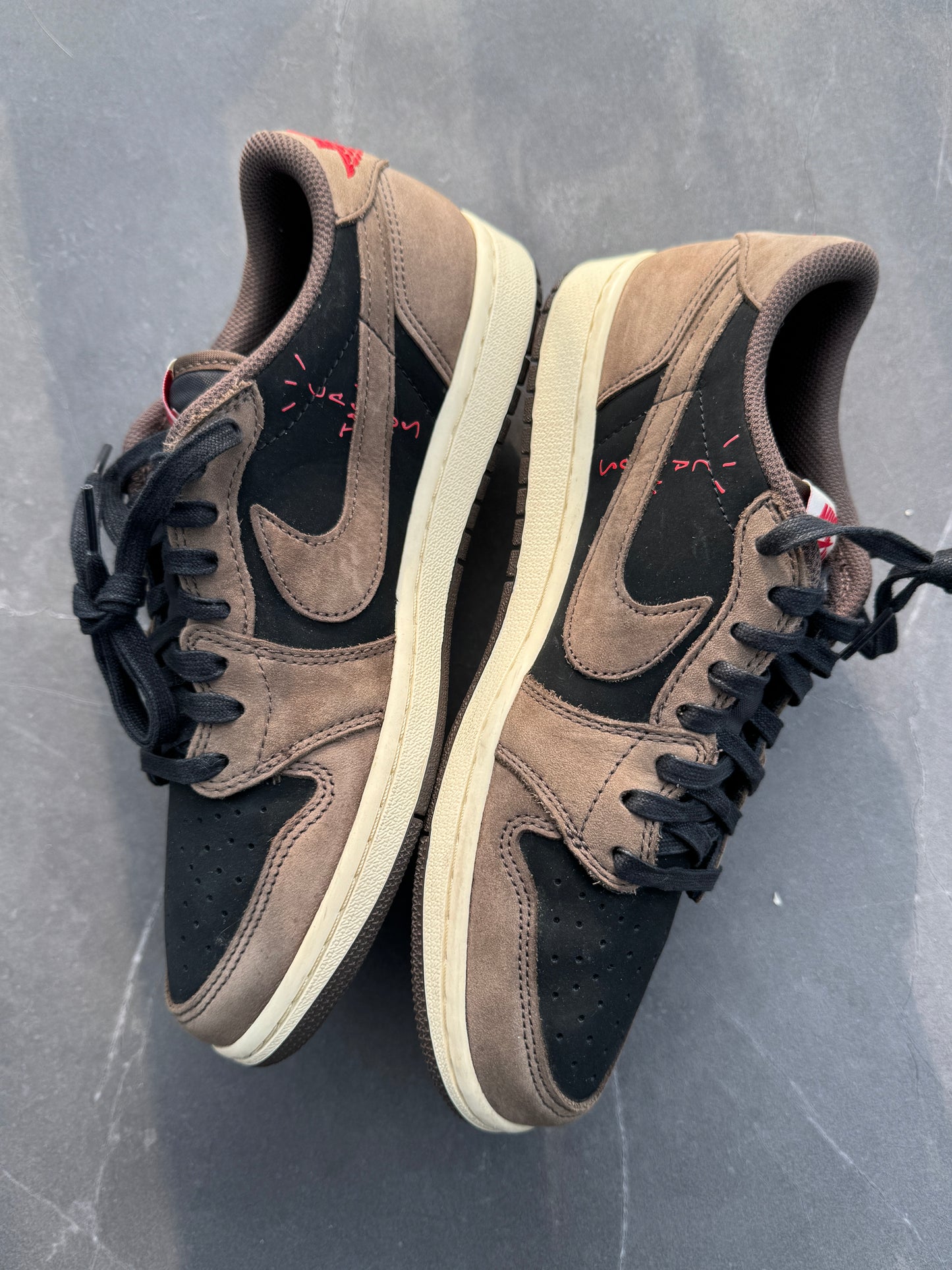 Air Jordan 1 Low Travis Scott Mocha US8