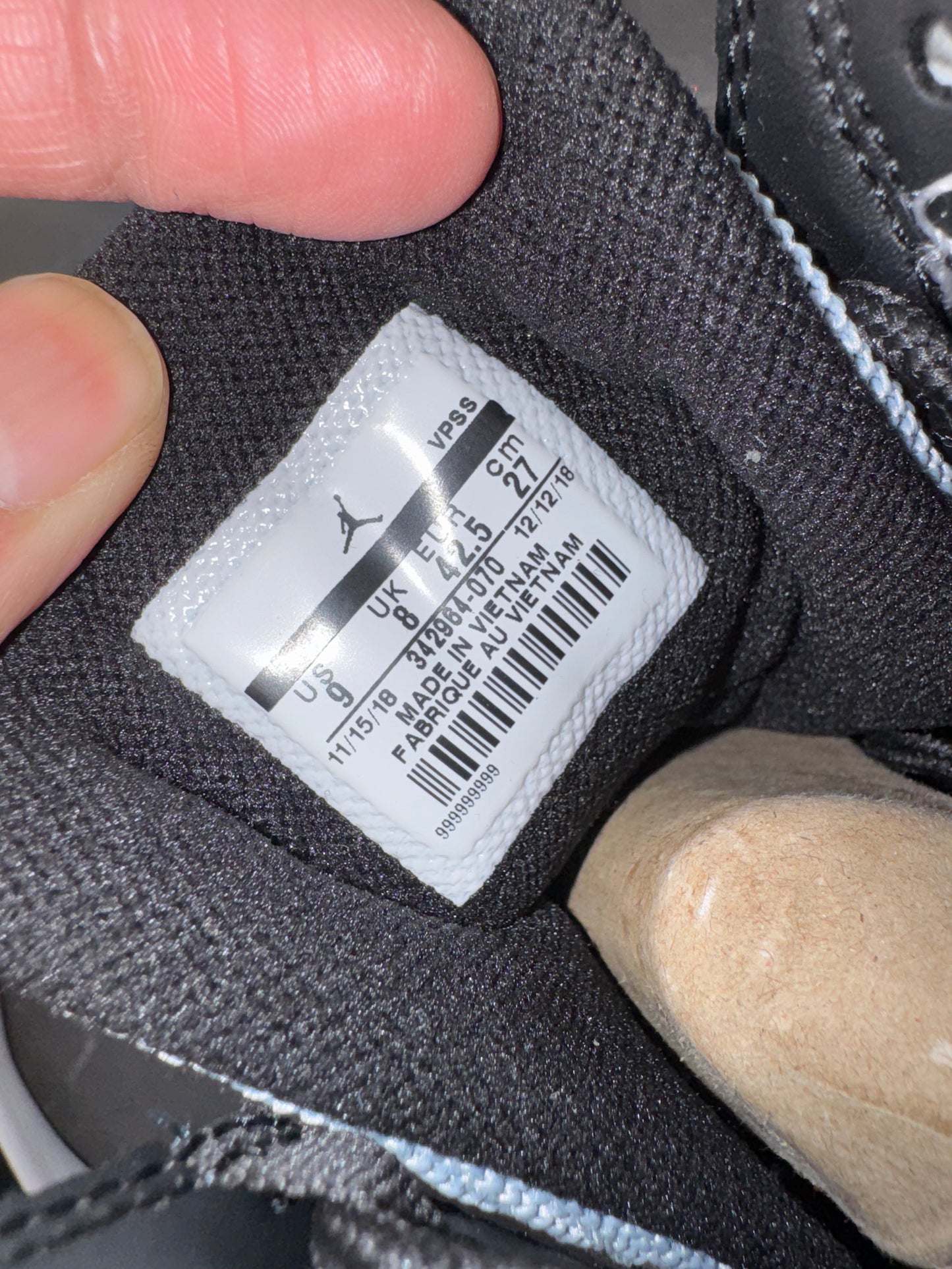 Jordan True Flight Black Metallic Gold Unreleased Sample 2018