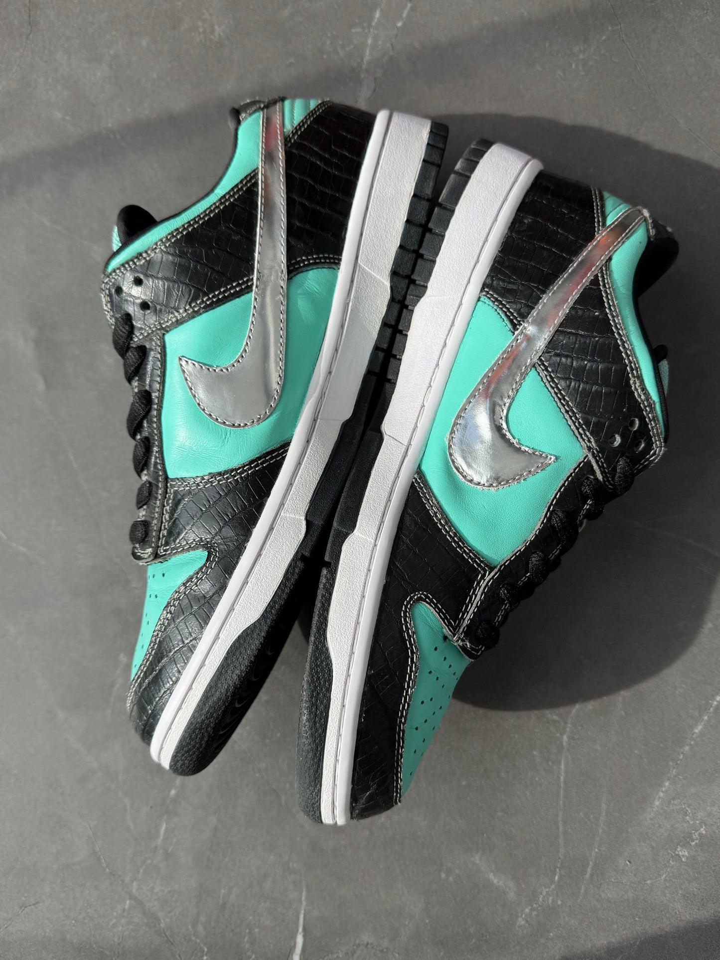 Dunk Low Pro SB Diamond Tiffany US10