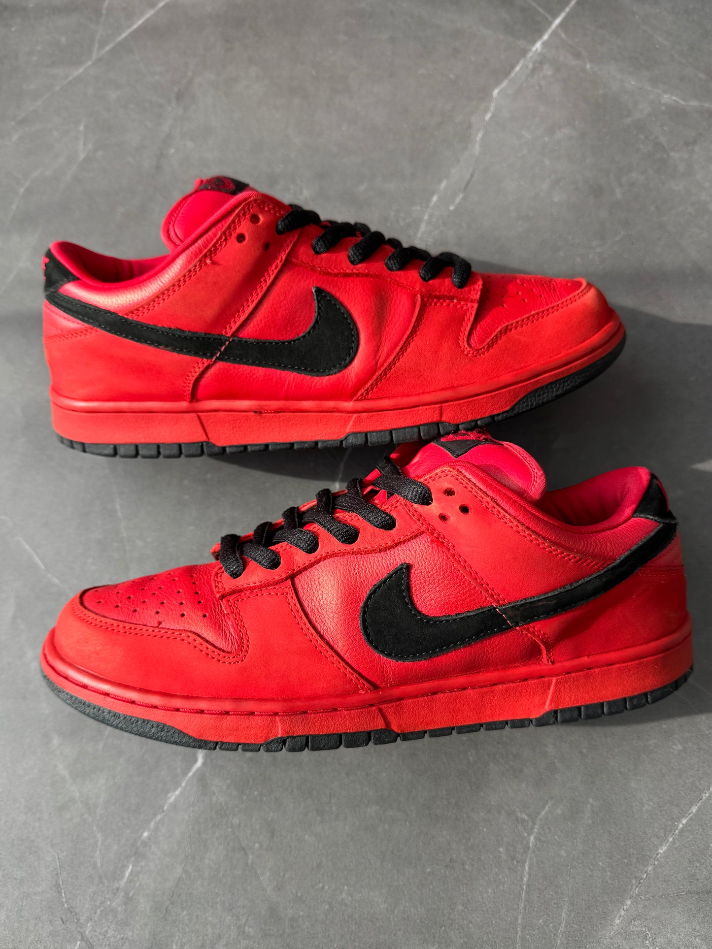 Dunk Low Pro SB True Red 2003