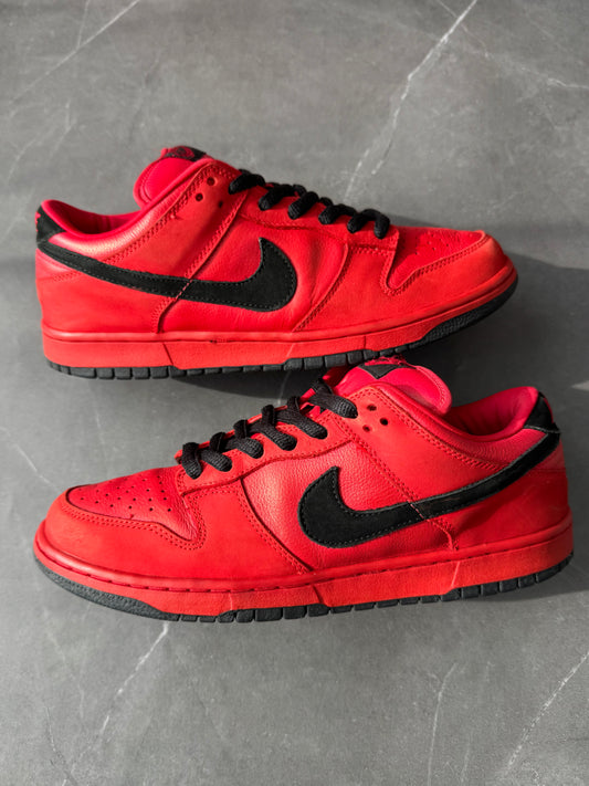 Dunk Low Pro SB True Red 2003