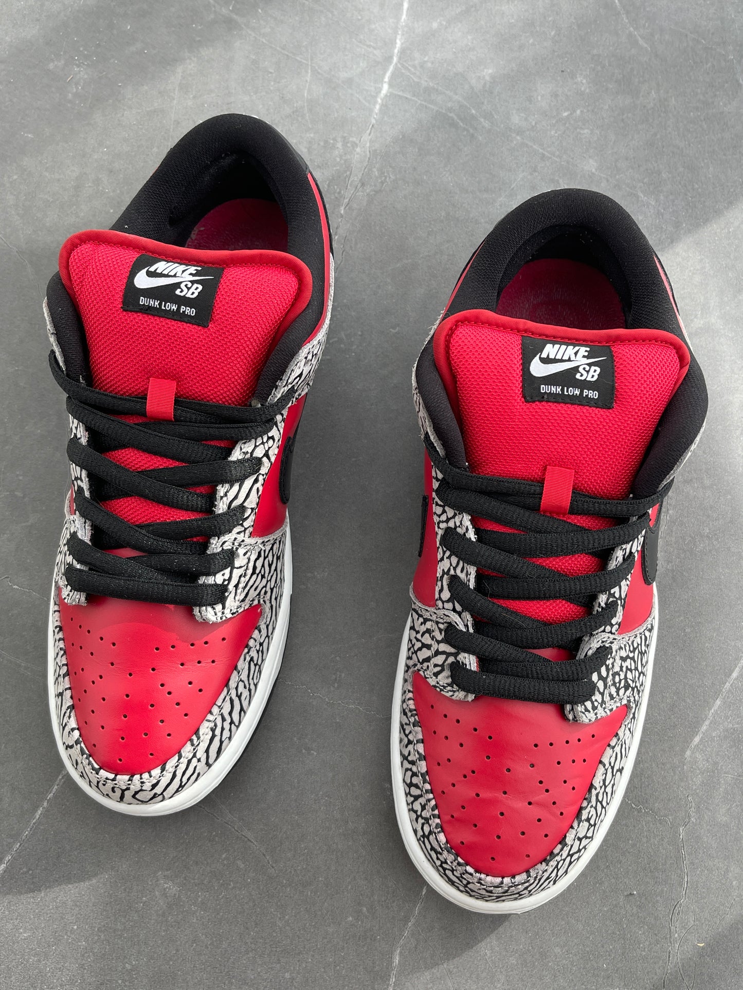 Dunk Low Premium SB Supreme Red Cement US10.5