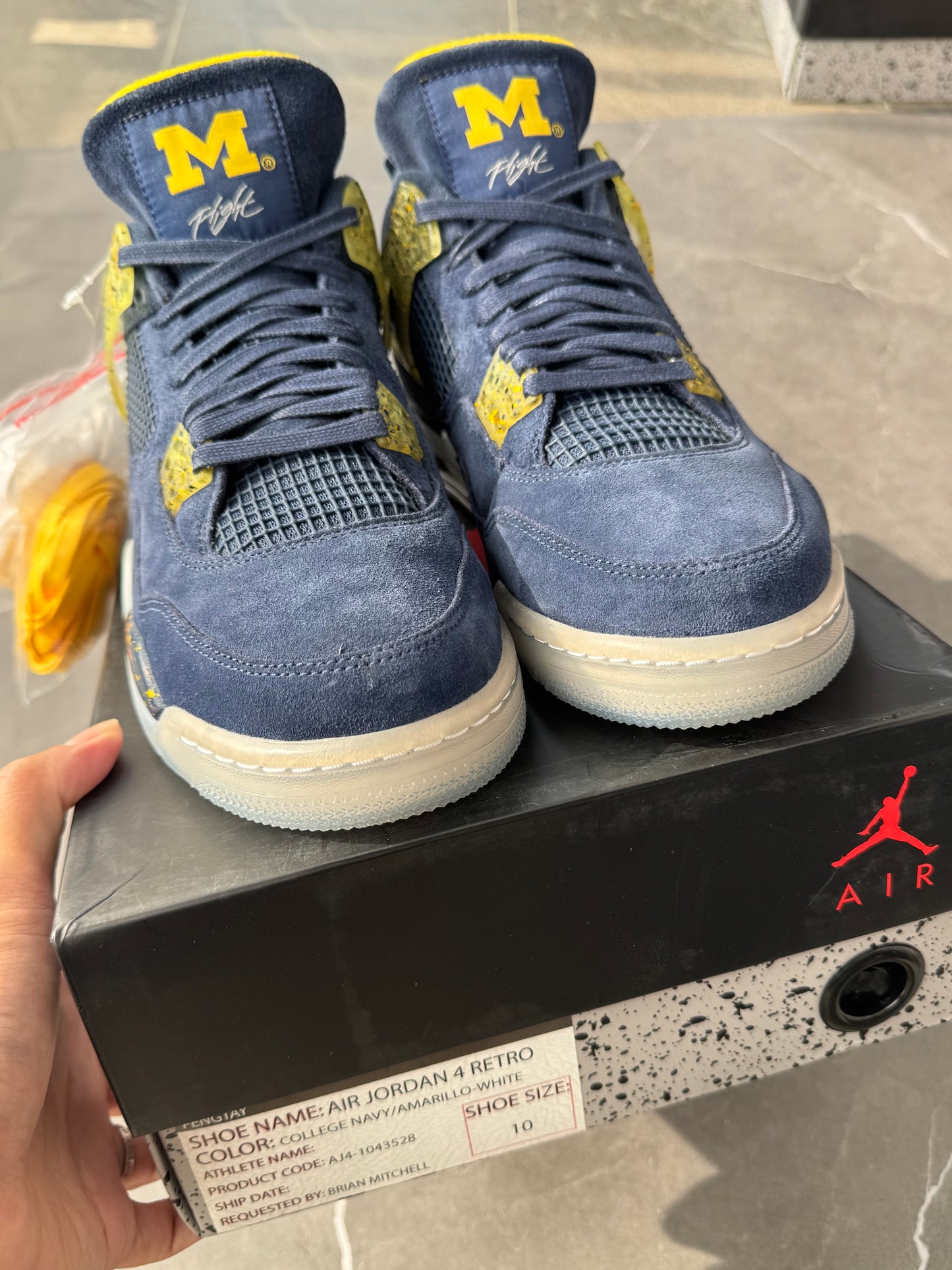 Air Jordan 4 Michigan PE Ⓜ️