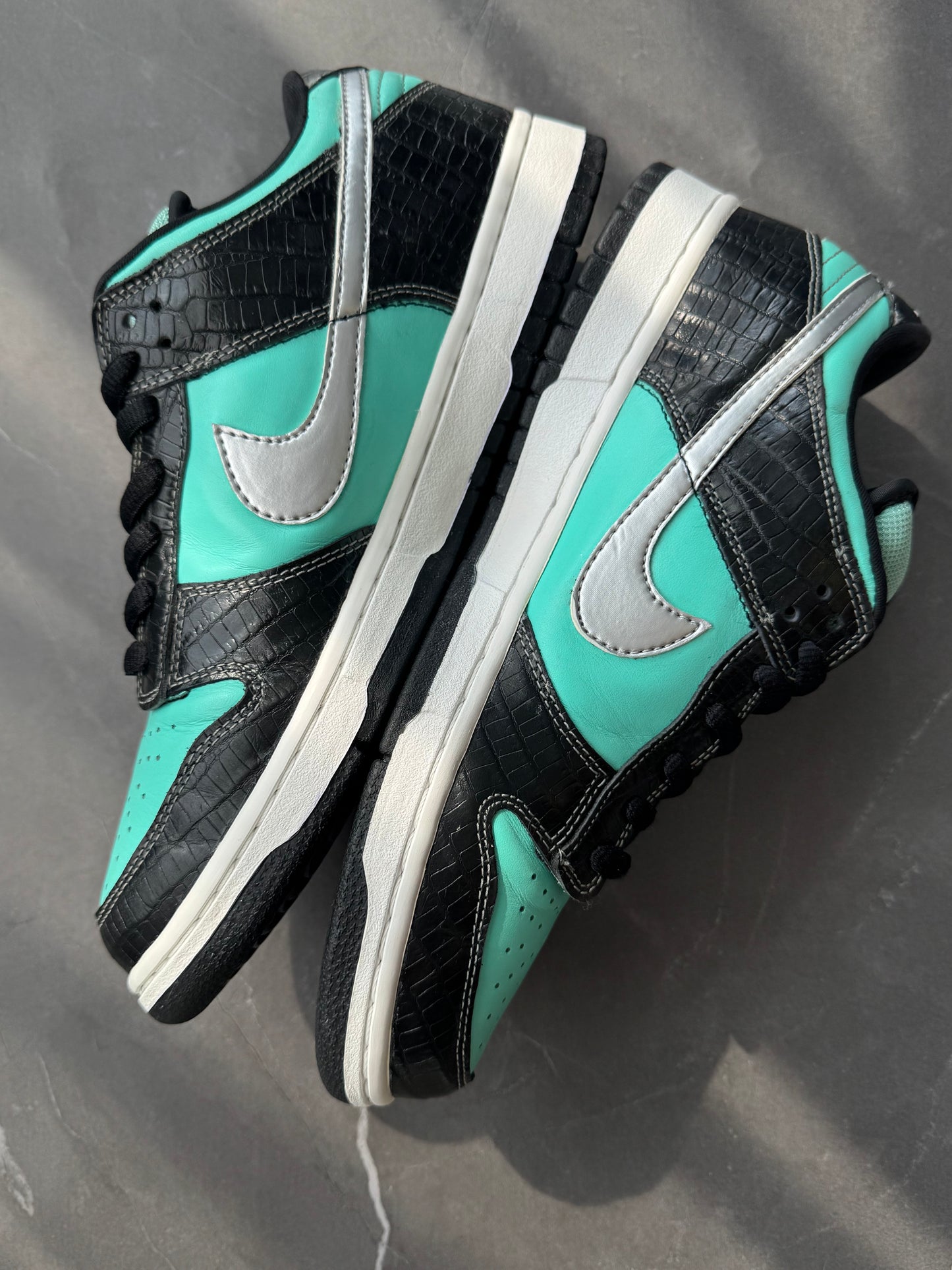 Dunk Low Pro SB Diamond Tiffany 2005 US11