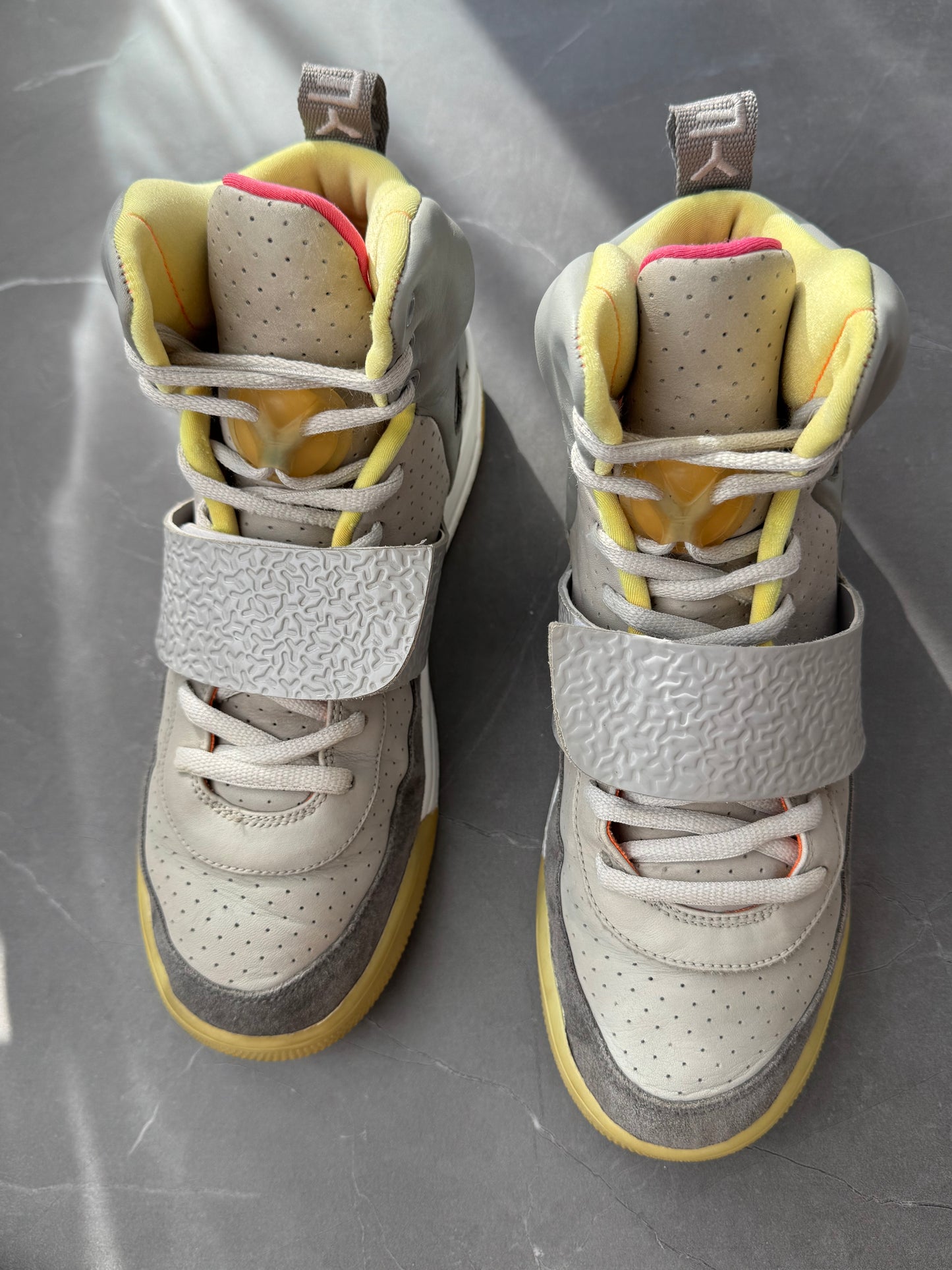 Air Yeezy 1 Zen Grey 2009